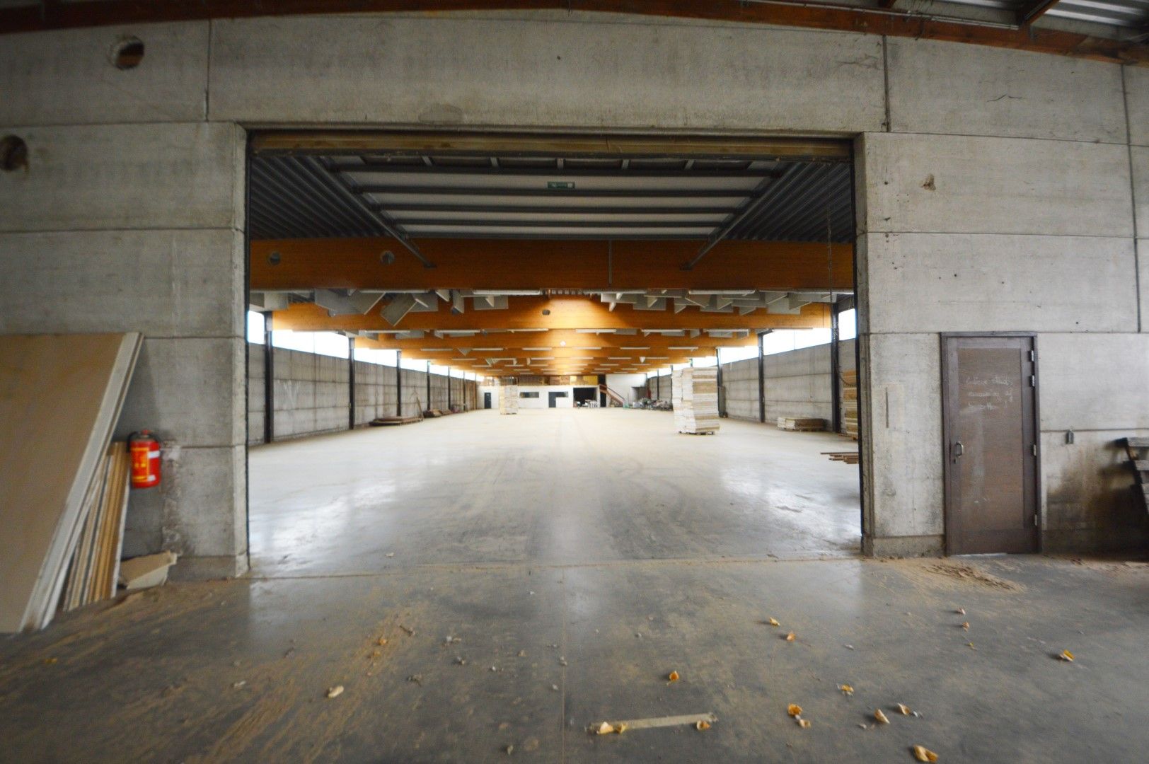 UNIEK BEDRIJFSGEBOUW INDUSTRIEZONE NOORD II foto 17