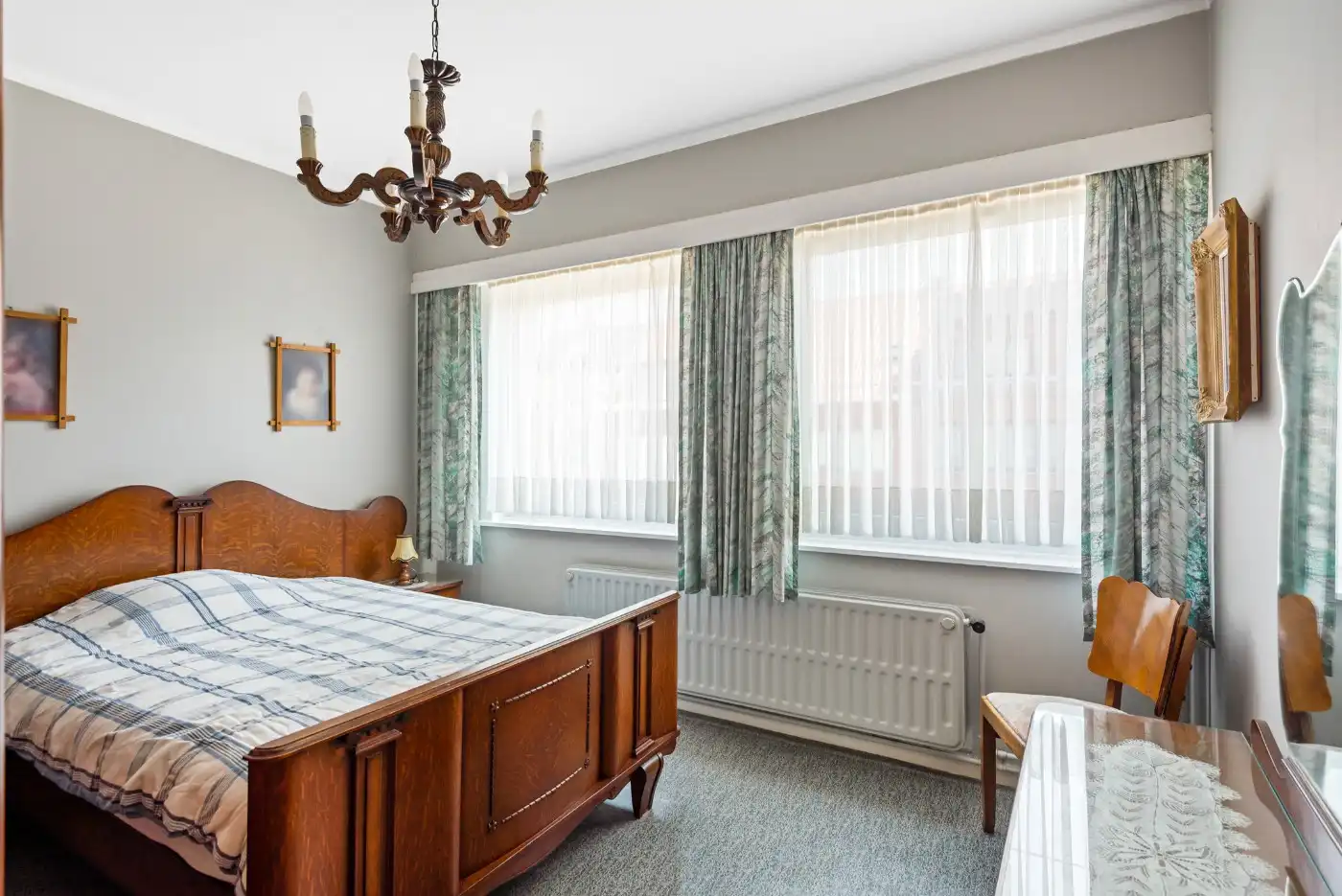 Op te frissen woning met 4 slpk. en tuin foto 17