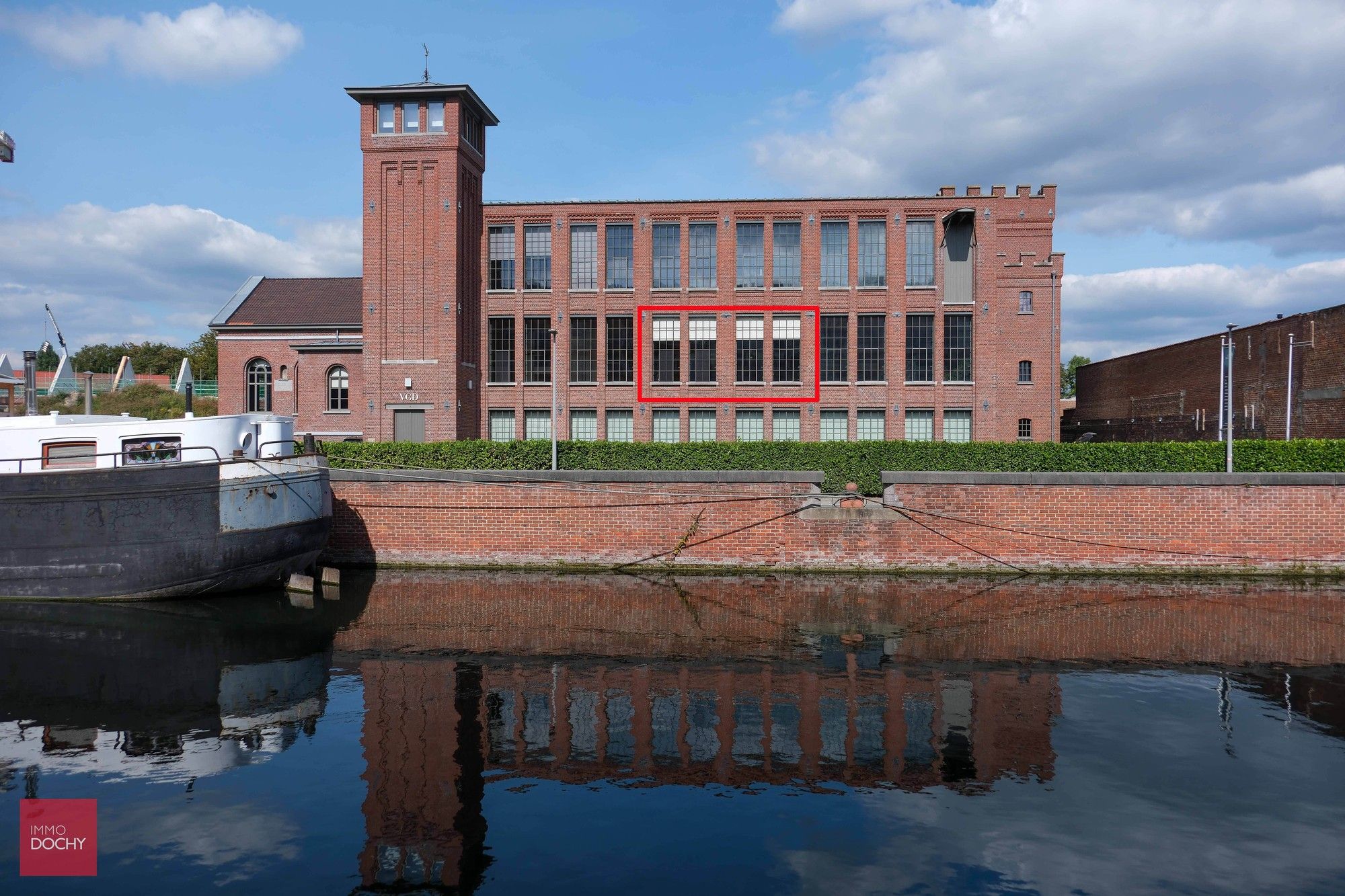 Sfeervolle ruime loft met frontaal zicht op het Kanaal - Spinnerijkaai foto 10