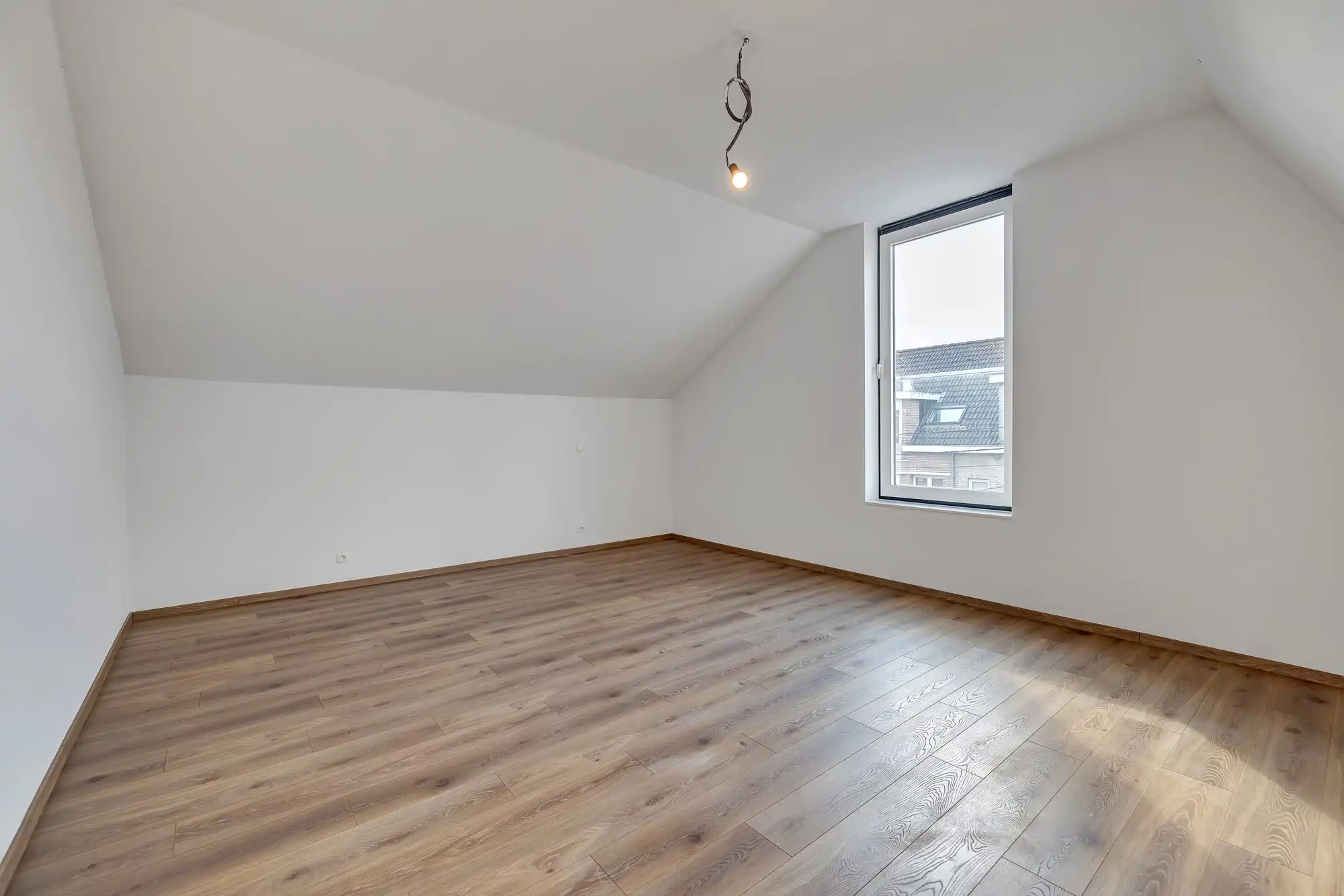 Instapklare nieuwbouwwoning met 5 slaapkamers foto 20