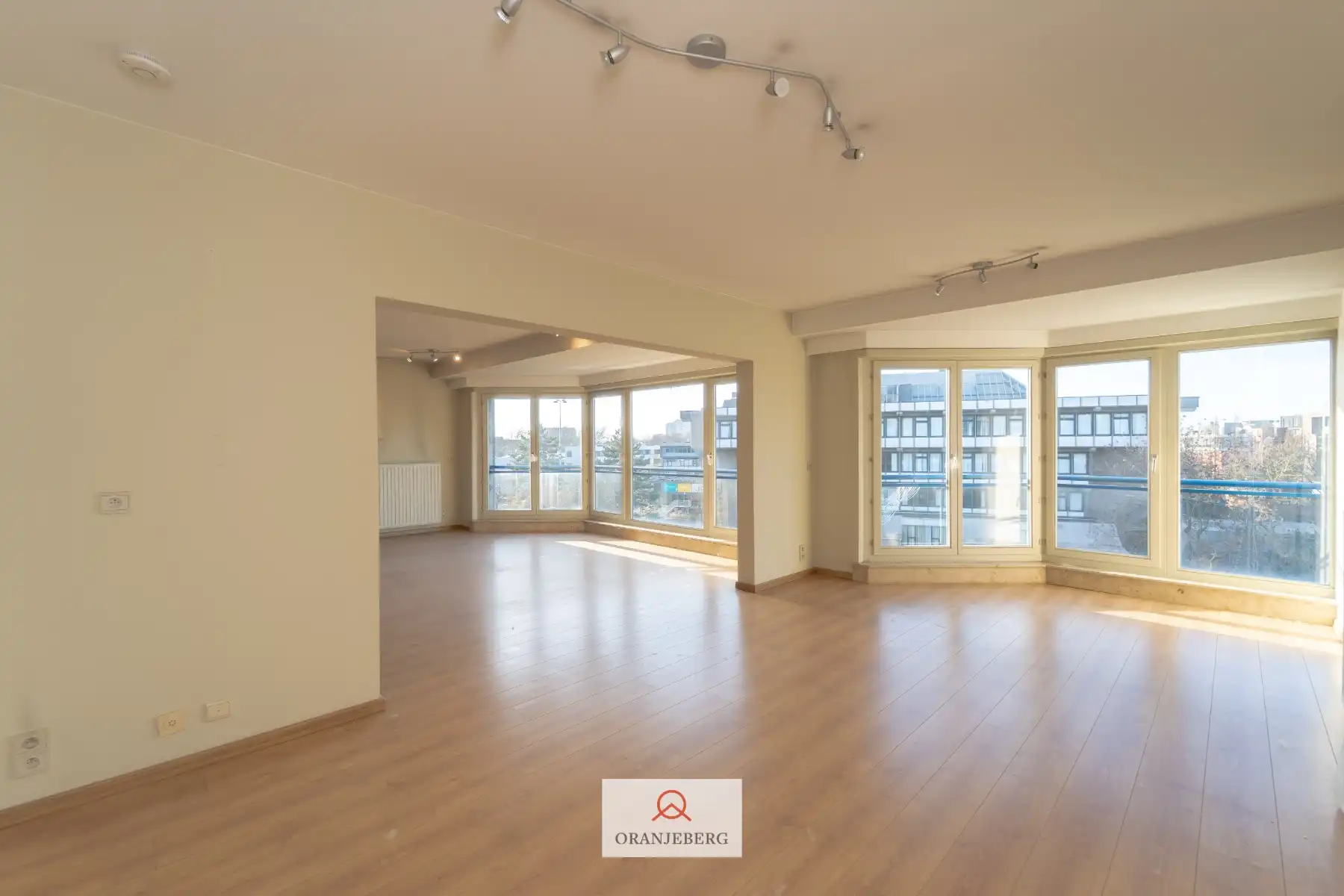 Ruim appartement met 4 slpk's, 2 badkamers en 2 terrassen foto 24