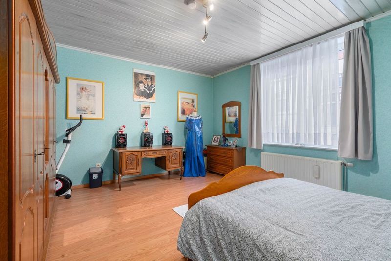 Ruime woning met 4 slaapkamers en tuin foto 10