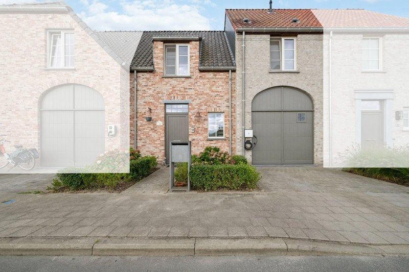 Charmante gesloten woning in pastoriestijl – rustig gelegen in een doodlopende straat foto {{pictureIndex}}