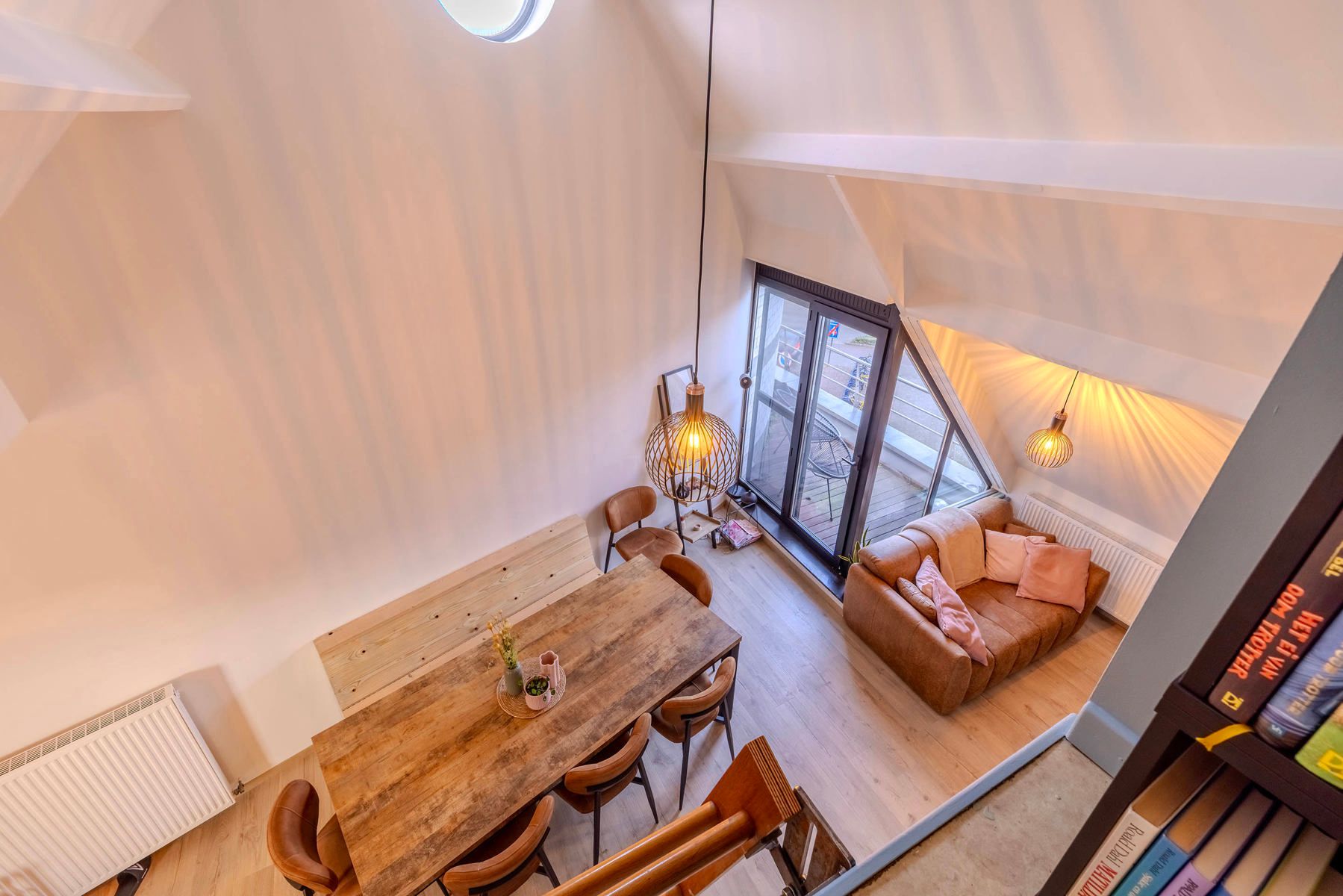 Instapklaar dakapp met 1slpk, 2x terras en kelder foto 12