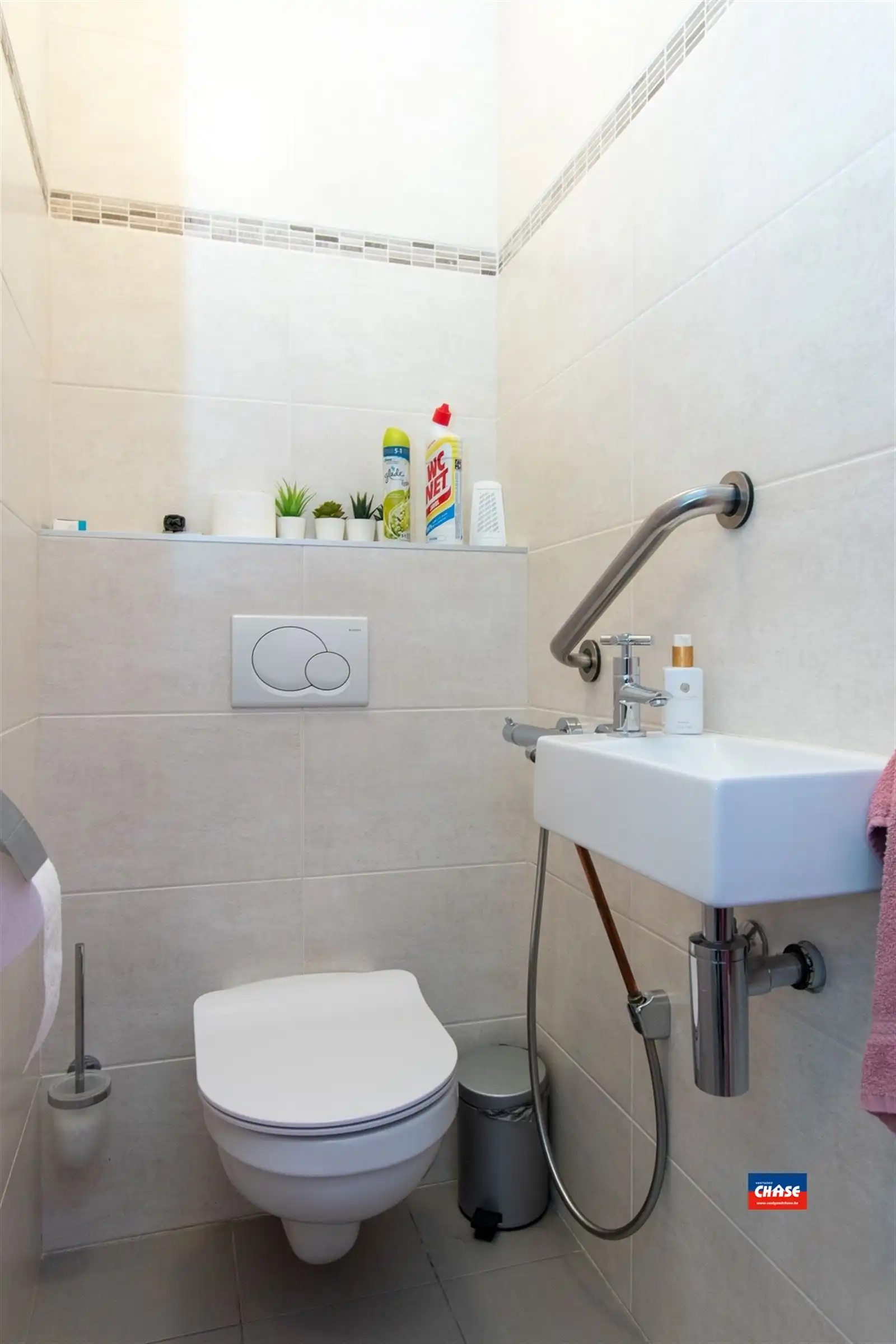 Instapklaar appartement met 2 slaapkamers en terras foto 14