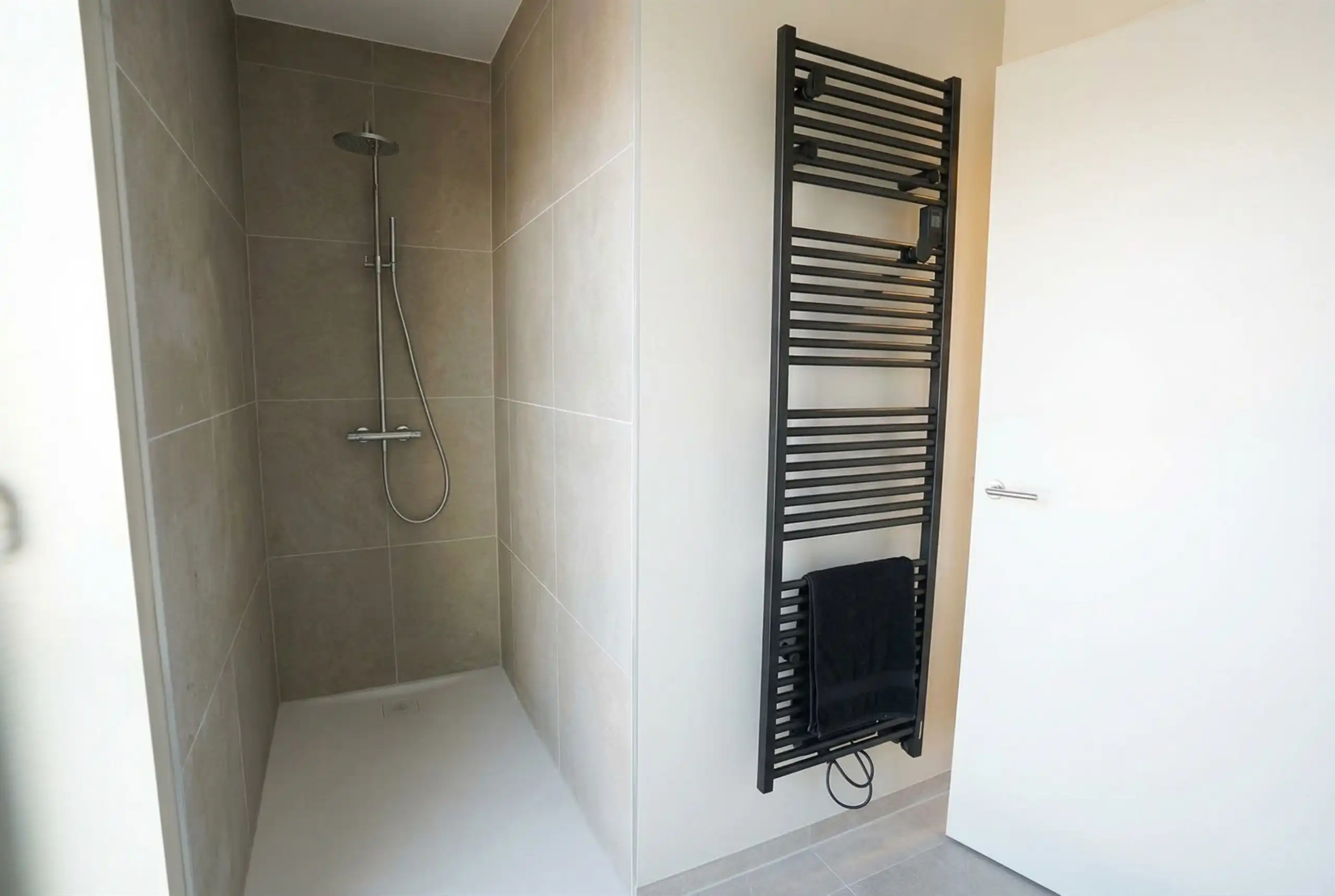 Subliem wonen:  nieuw appartement met garage - 2 terrassen foto 20