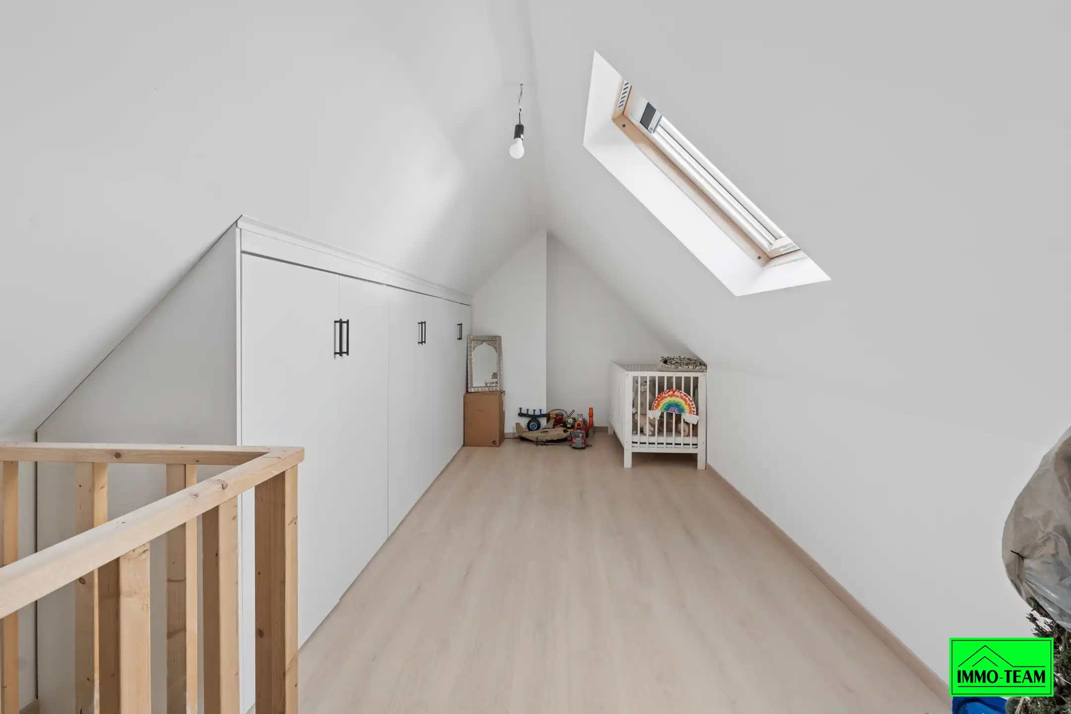 Instapklare 3‑gevelwoning in een rustige, residentiële wijk foto 18