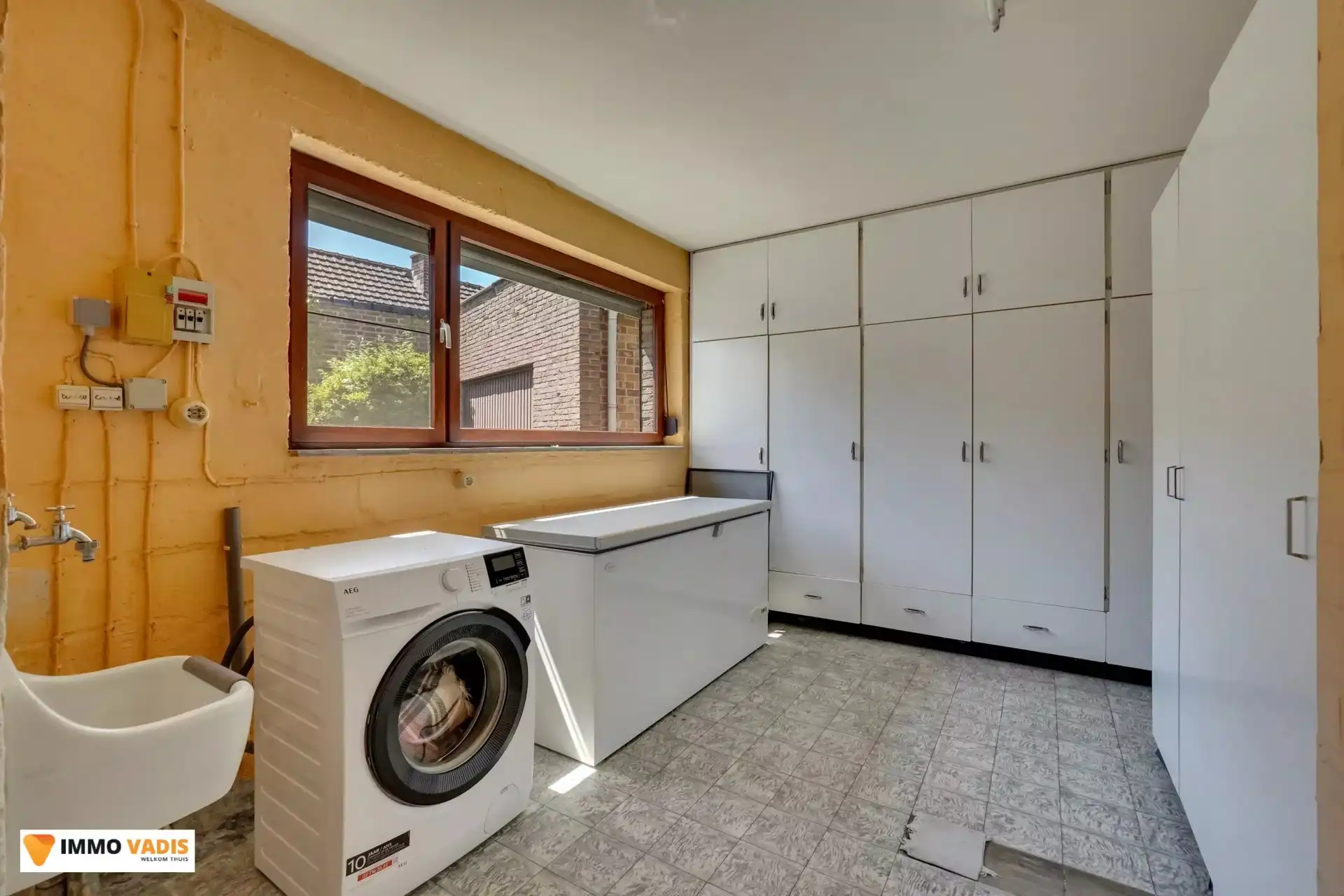 Ruime gezinswoning met 3 slaapkamers, garage en tuin foto 7