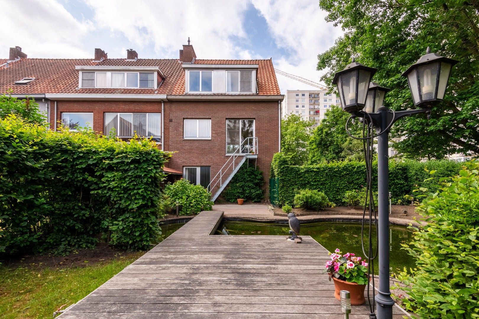 Prachtige HOB op het einde van een doodlopende straat in hart van het groene Linkeroever! foto 3