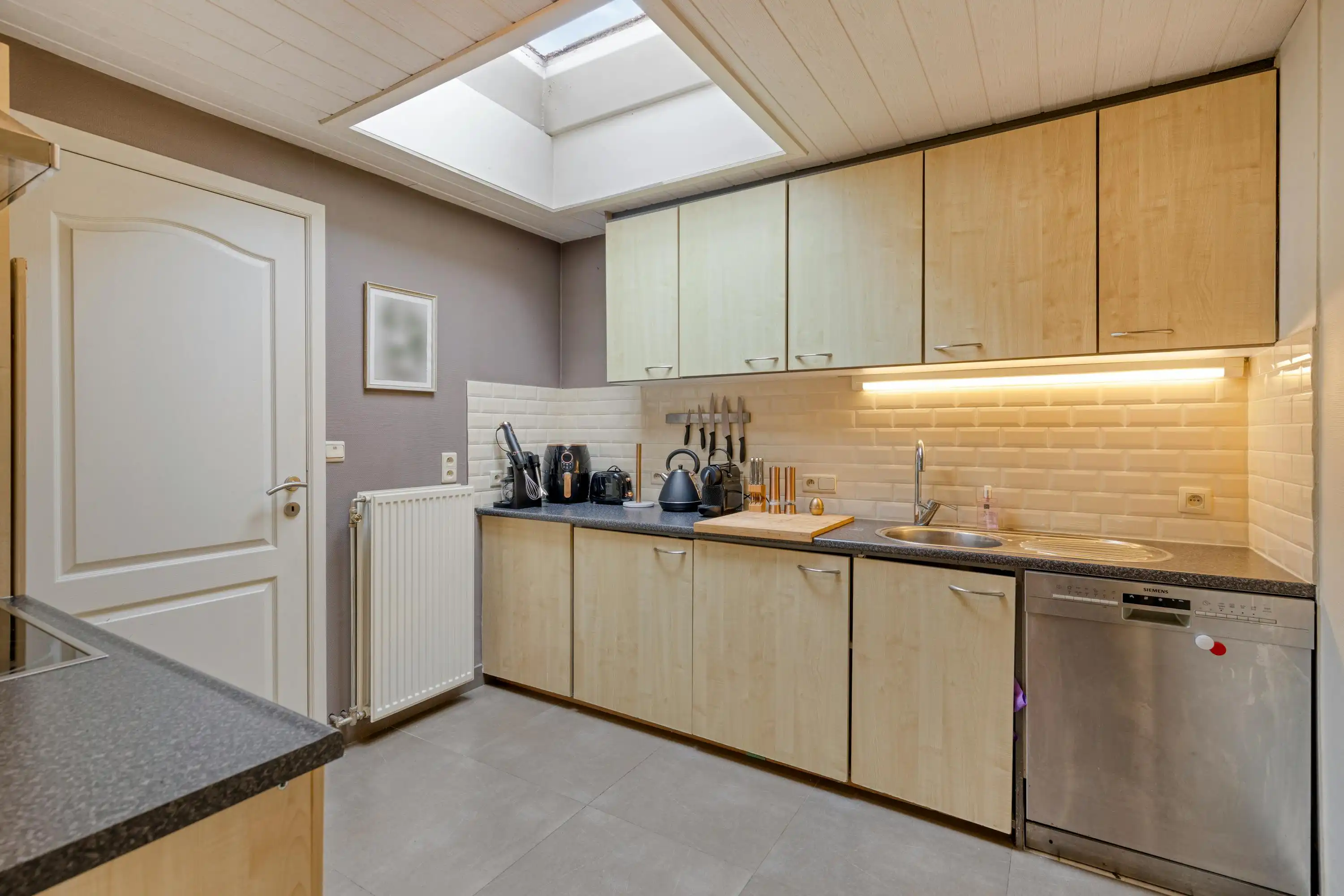 Instapklaar huis met 2 slaapkamers in Assebroek foto 4