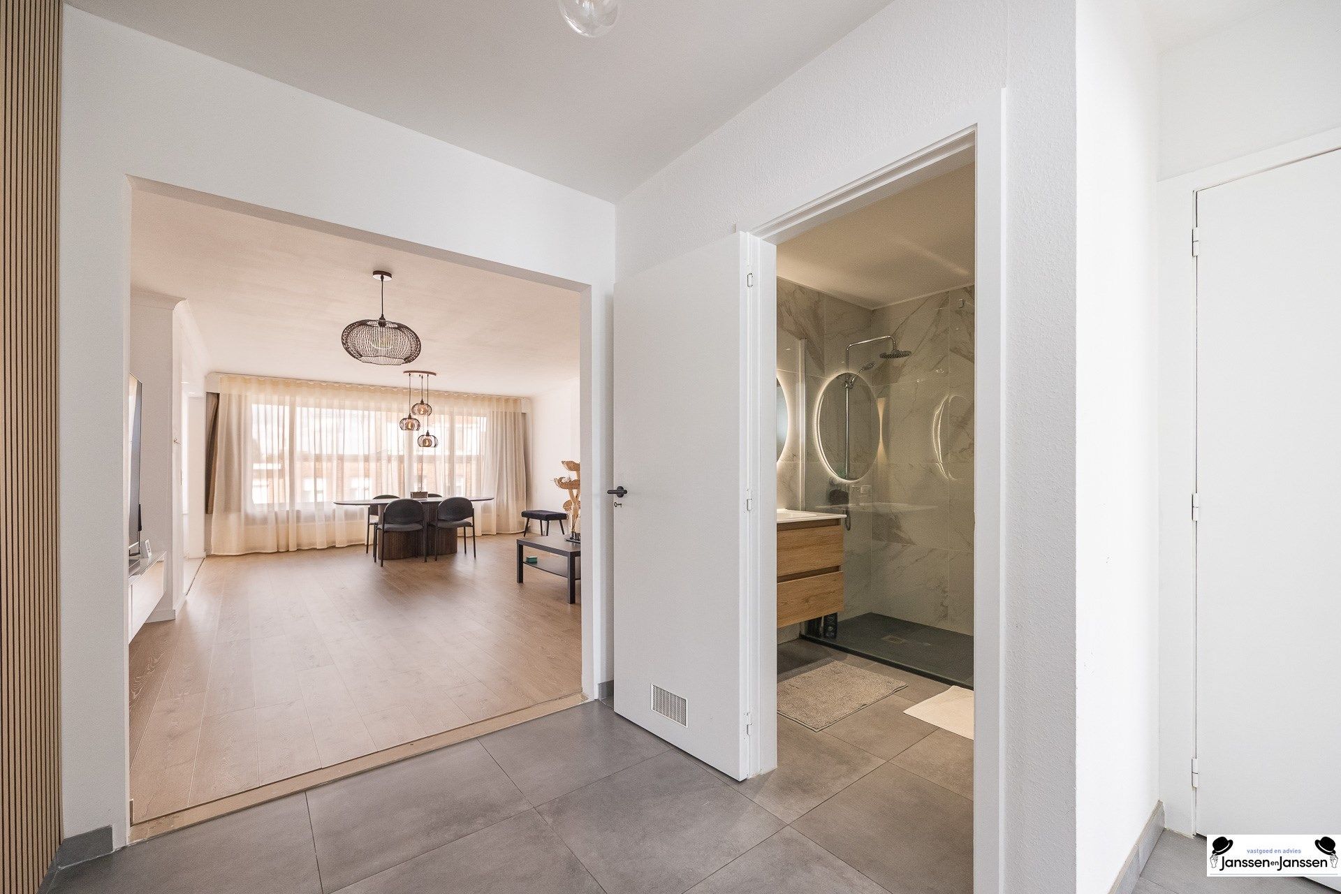 Instapklaar 2-slpk appartement Deurne-Zuid foto 5