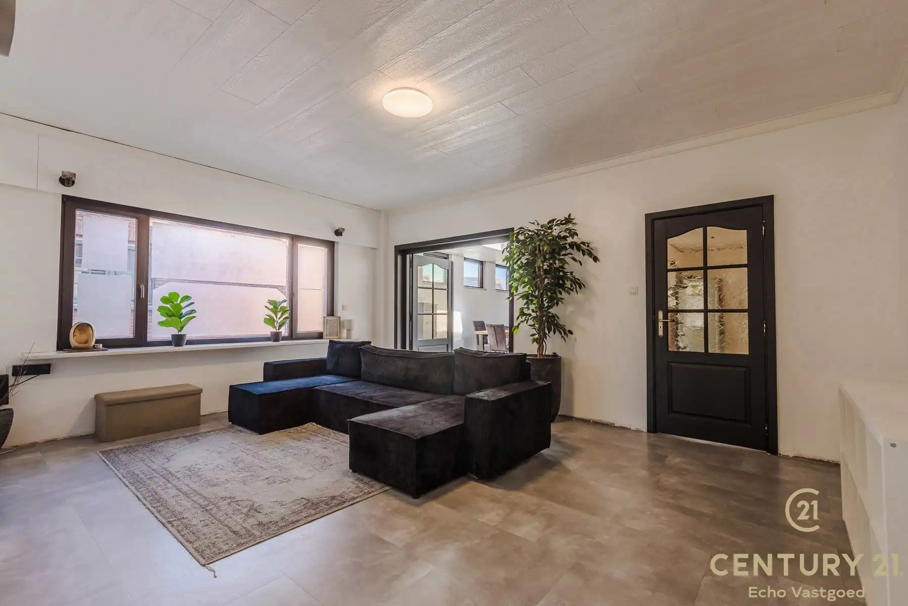 Veelzijdige en ruime centraal gelegen hoekwoning  foto 6