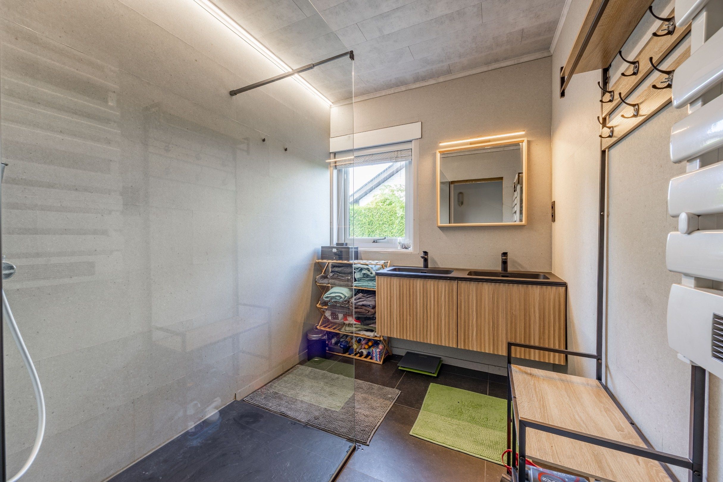 GELIJKVLOERSE WONING OP 810 M² foto 17