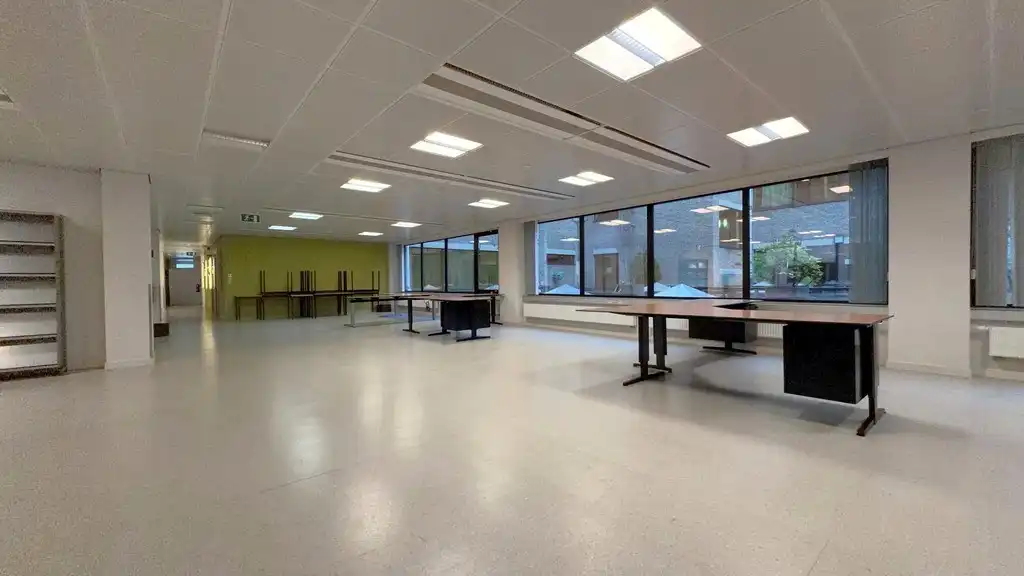 Instapklare kantoren te huur in centrum Antwerpen foto 6