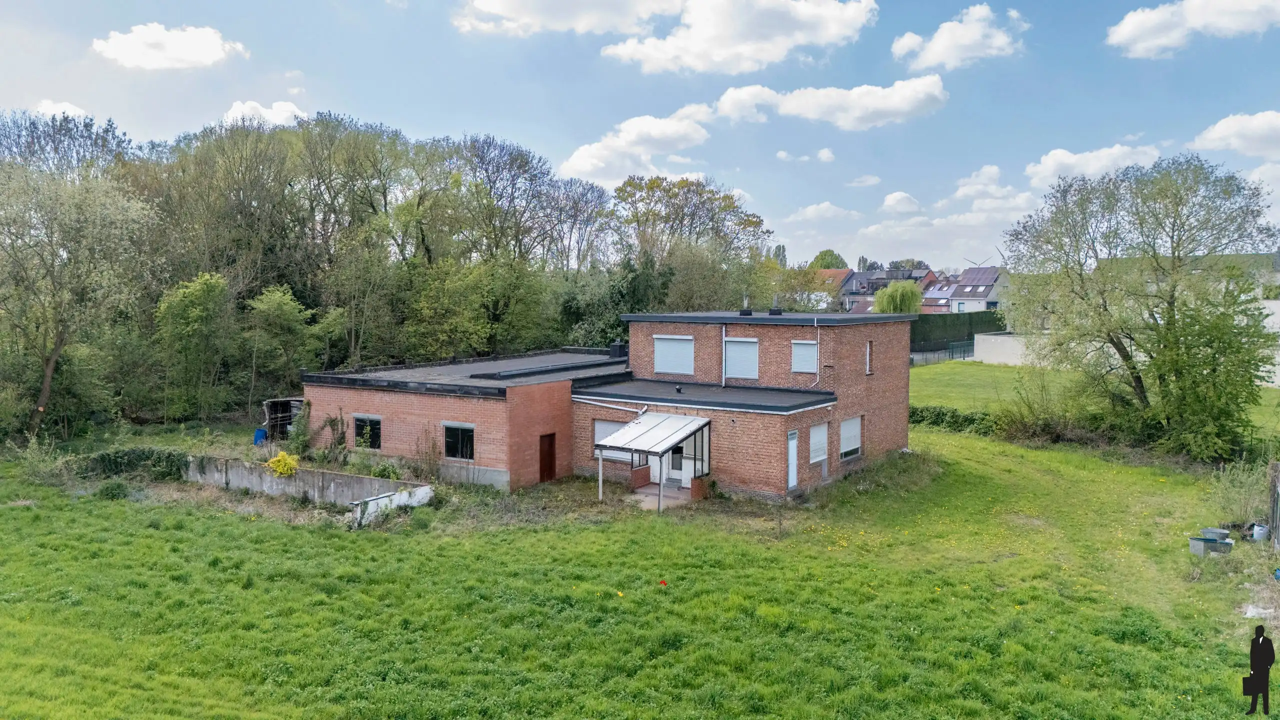 Unieke renovatiekans pal in het centrum van Aartselaar foto 20