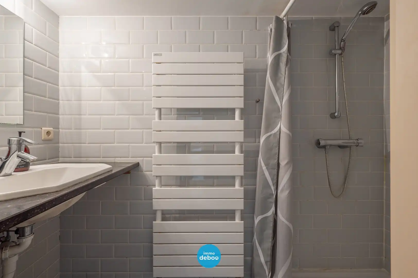 Ruime gerenoveerde duplex vakbij strand en zee foto 16