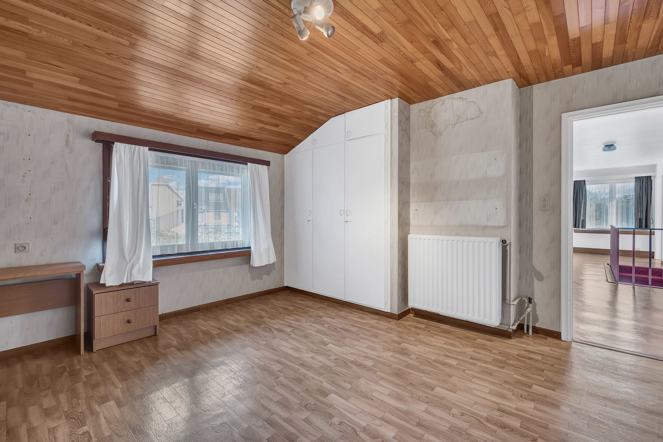 Unieke Woning in het Hart van Deinze – Ruimte, Comfort en Mogelijkheden! foto 9