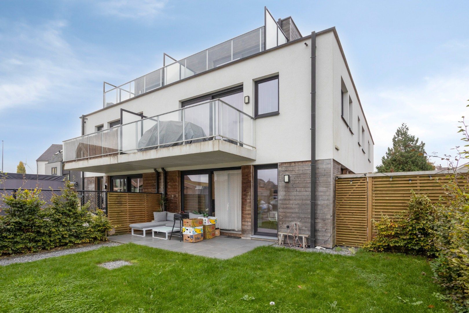 Instapklaar gelijkvloers appartement met 2 slpks en ruime tuin gelegen in Geel !  foto 16