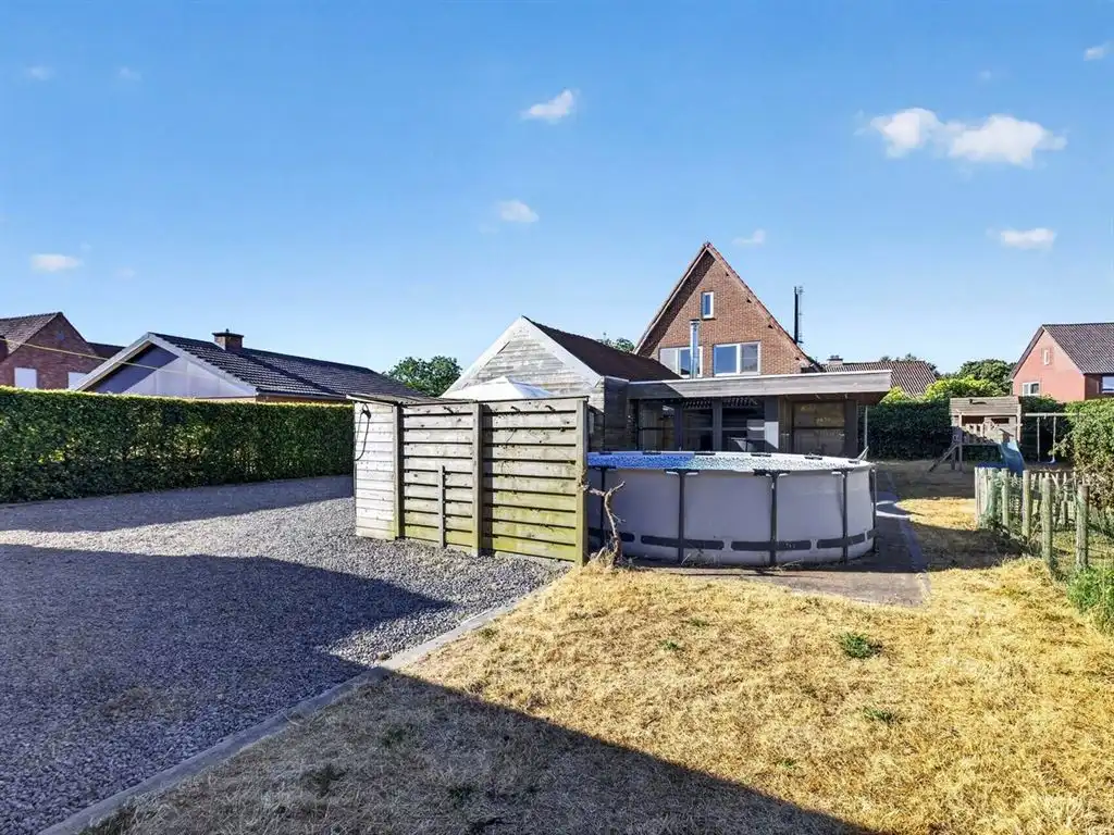 Charmante, rustig gelegen vrijstaande woning foto 9