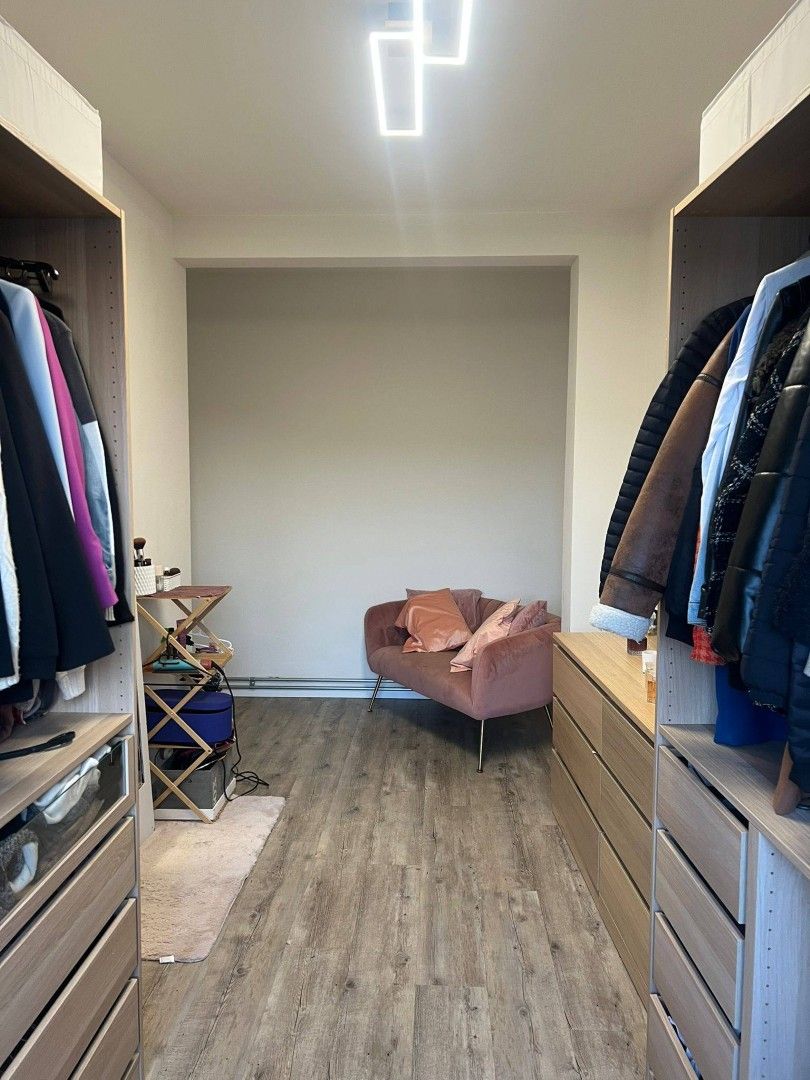 Ruim en lichtrijk appartement met 2 slaapkamers  foto 10