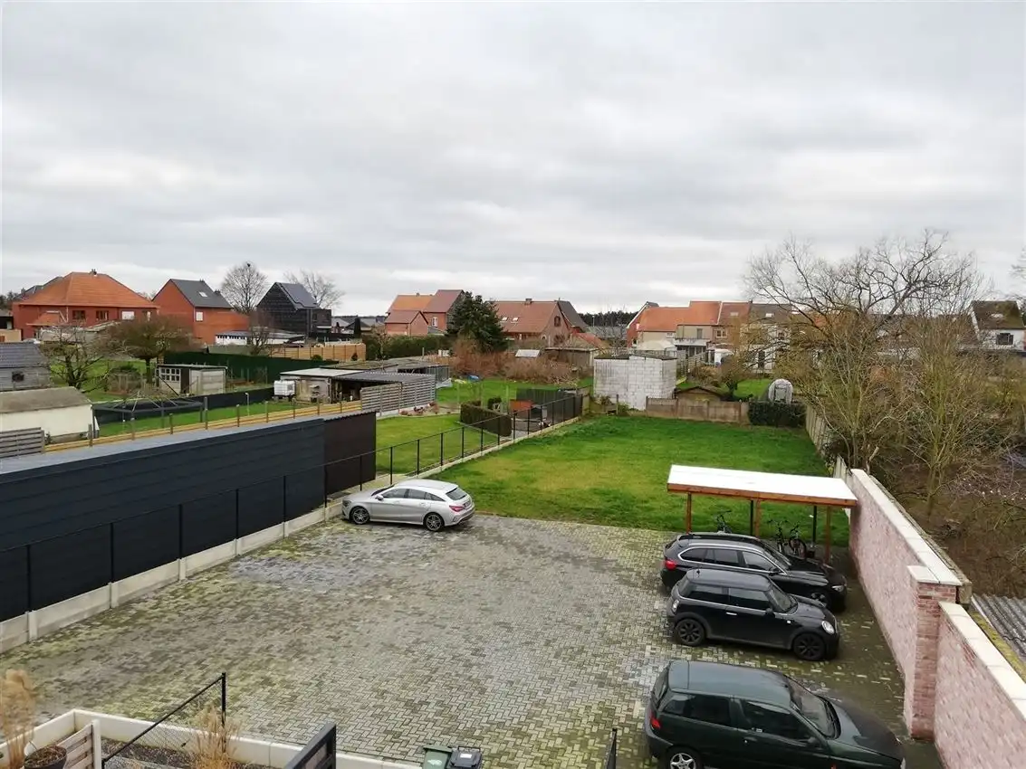Appartement met 3 slpk., autostaanplaats en groot zuidgericht terras foto 16