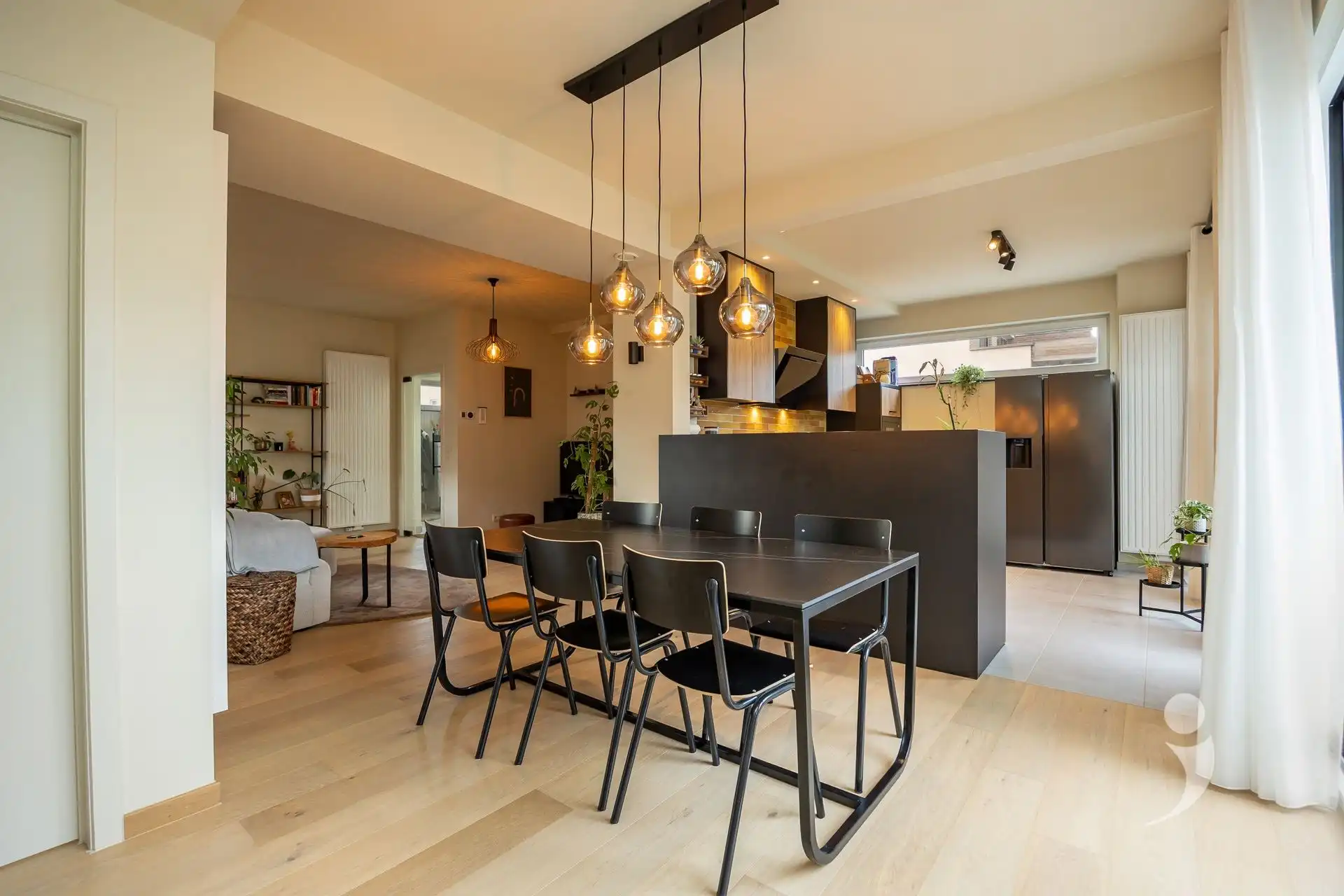 Volledig gerenoveerde gelijkvloerse woning op toplocatie in Aarschot foto 7