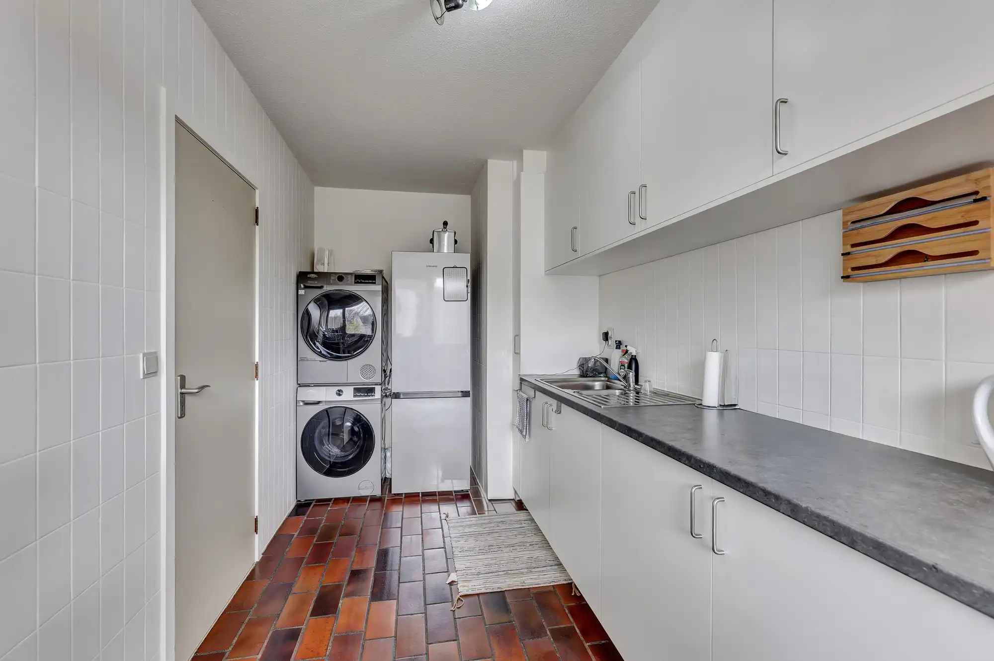 Opbrengsteigendom met 5 entiteiten en garageboxen in Aalst foto 17