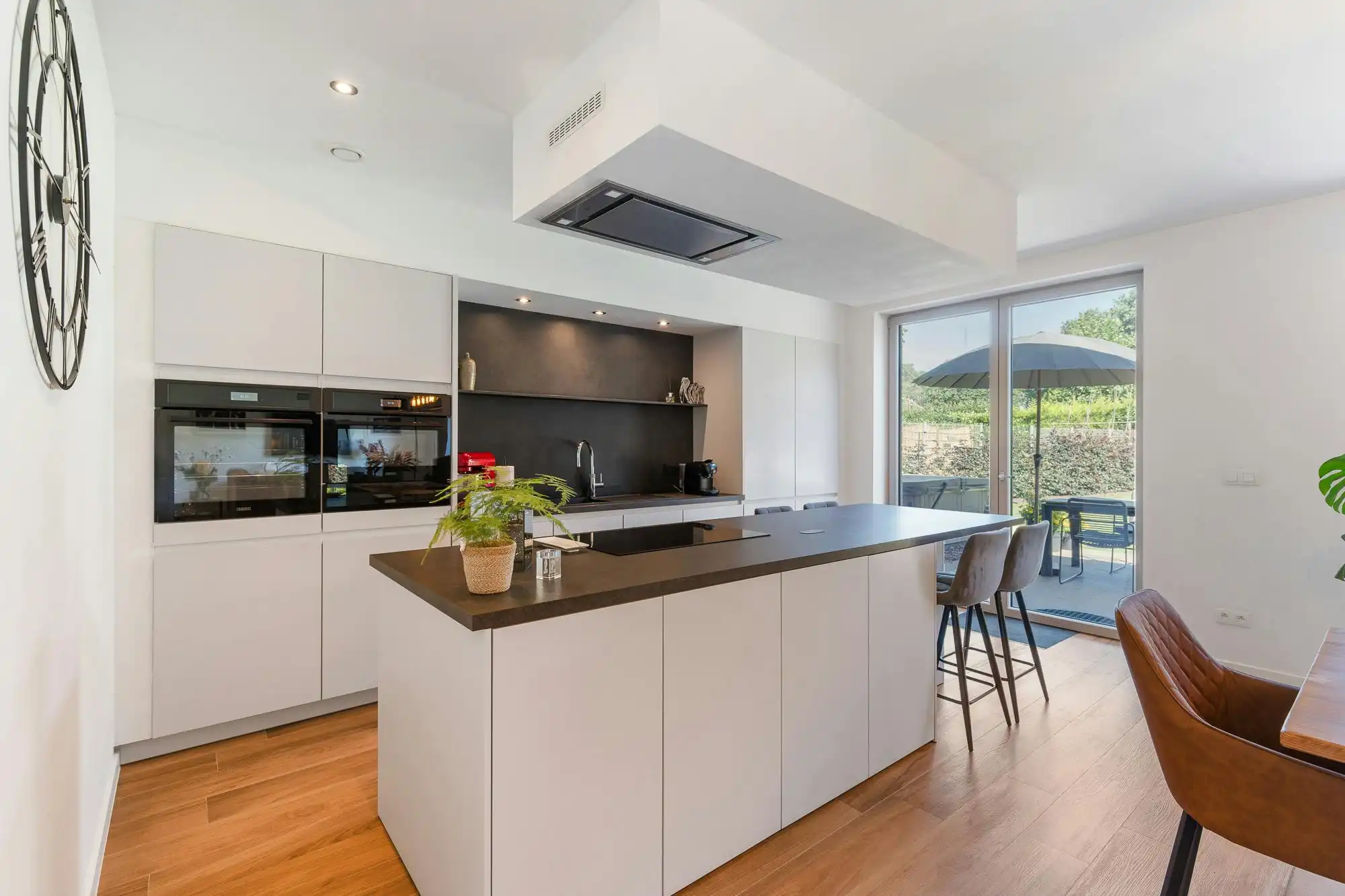Villa te koop in Lichtaart, ook geschikt als kangoeroewoning foto 8