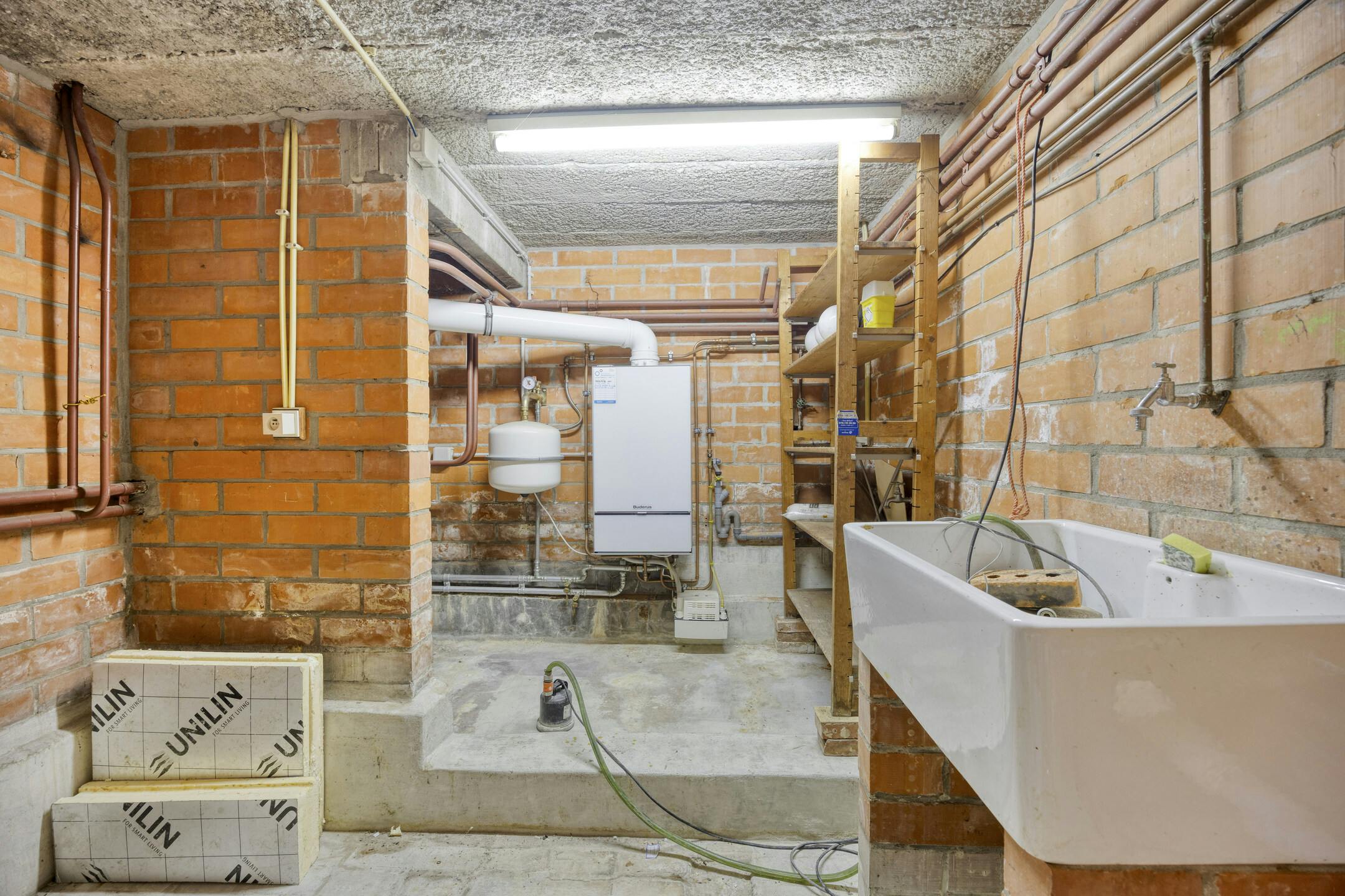 Halfopen bebouwing te Koop met 5 slaapkamers te Kalmthout! foto 33