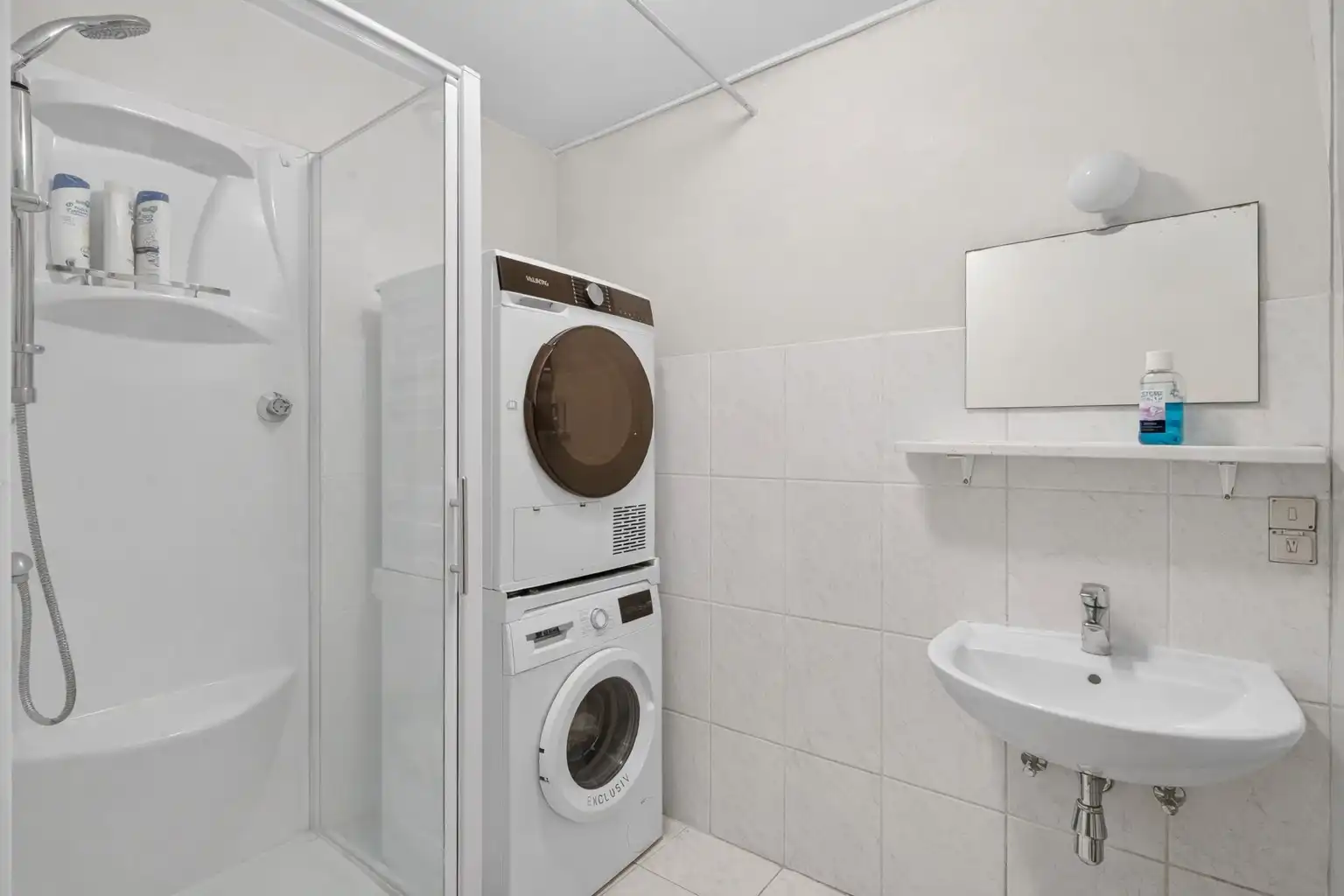 Lichtrijk 2-slpk app nabij centrum Brugge foto 8