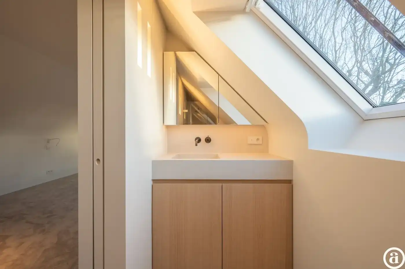 Instapklare nieuwbouwvilla met 5 slaapkamers en zuidgerichte tuin.  foto 33