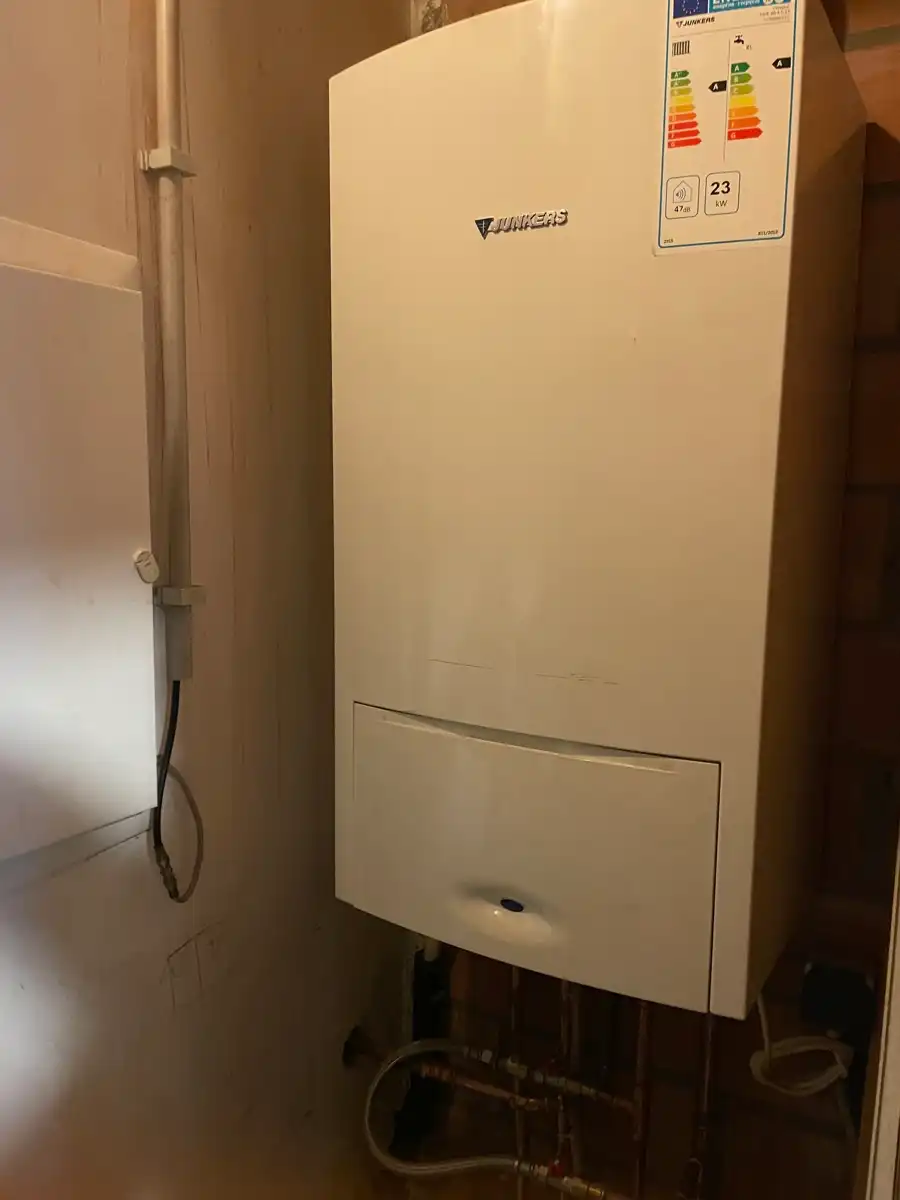 Leemans Immobiliën biedt u deze aangename gelijkvloerse studio aan, gelegen in het hart van het bruisende centrum van Asse. foto 12