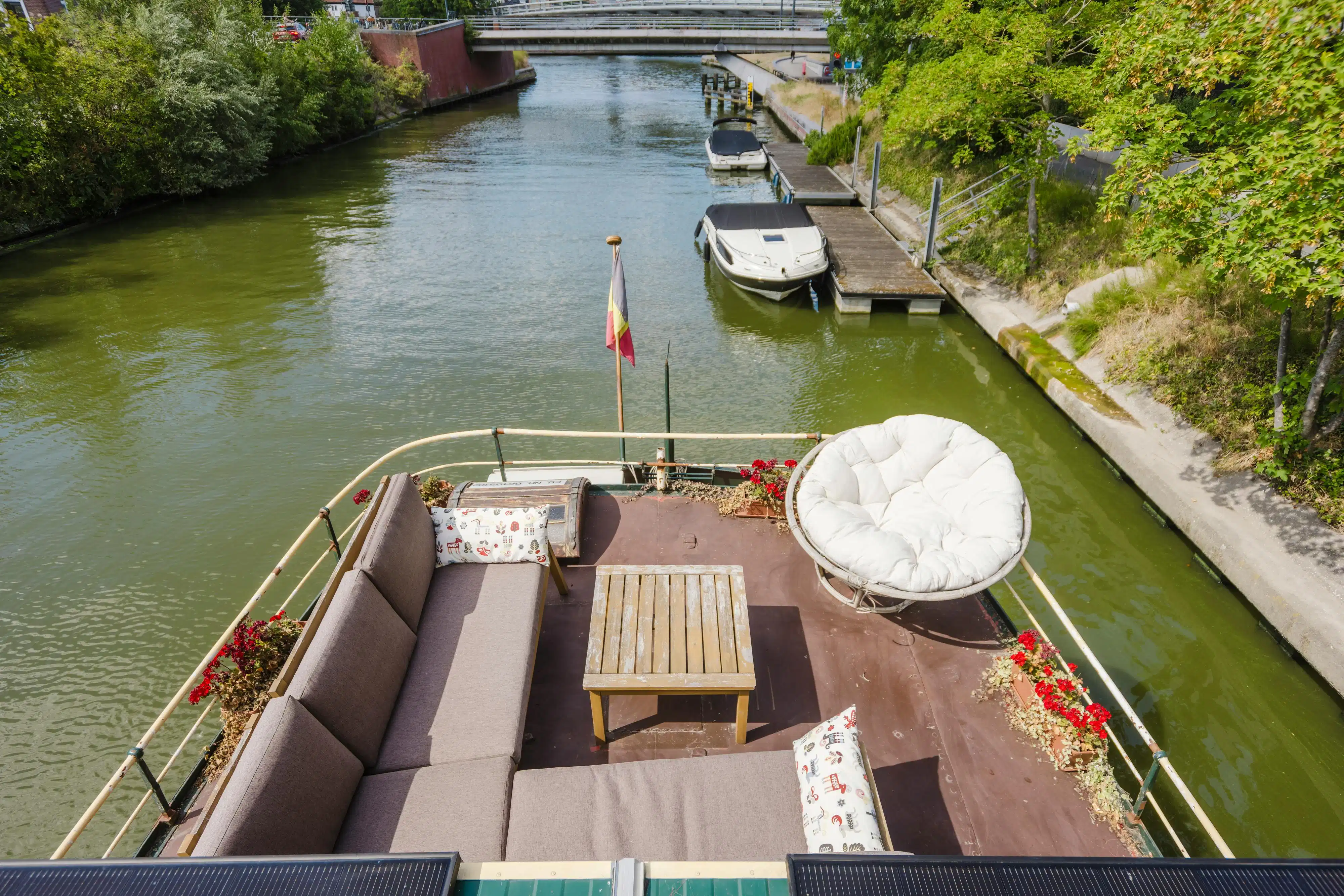 Uniek wonen op het water in hartje Kortrijk foto 17