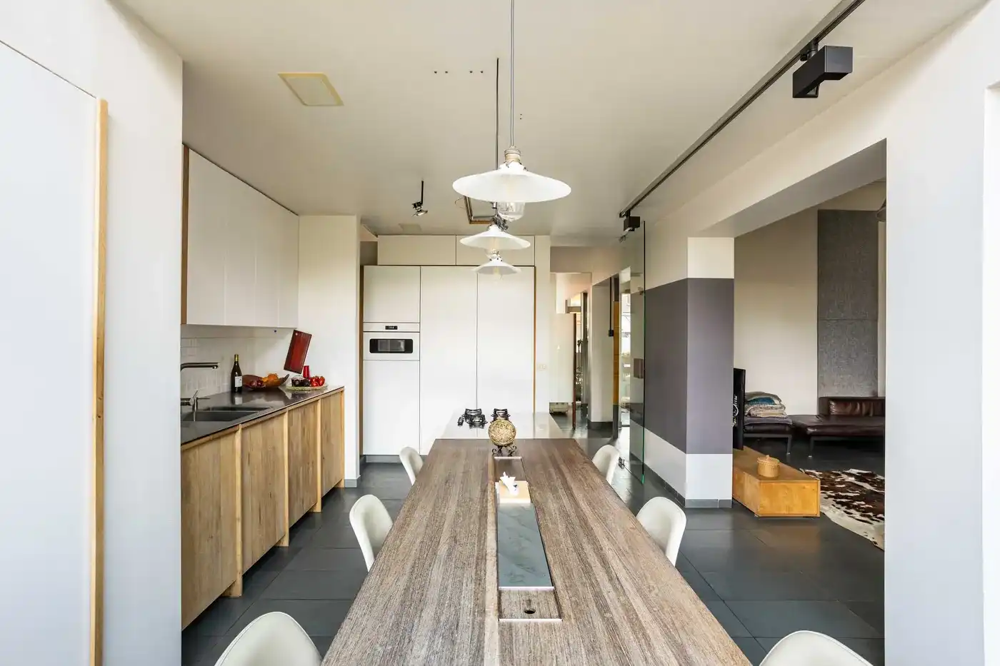 Prachtig gerenoveerd herenhuis in centrum Harelbeke foto 12