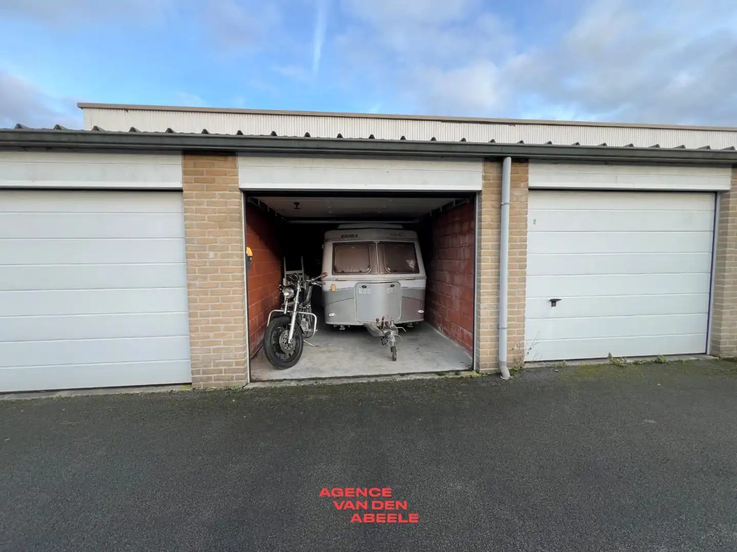 Ruime garagebox nabij de Gistelse Steenweg  foto 2