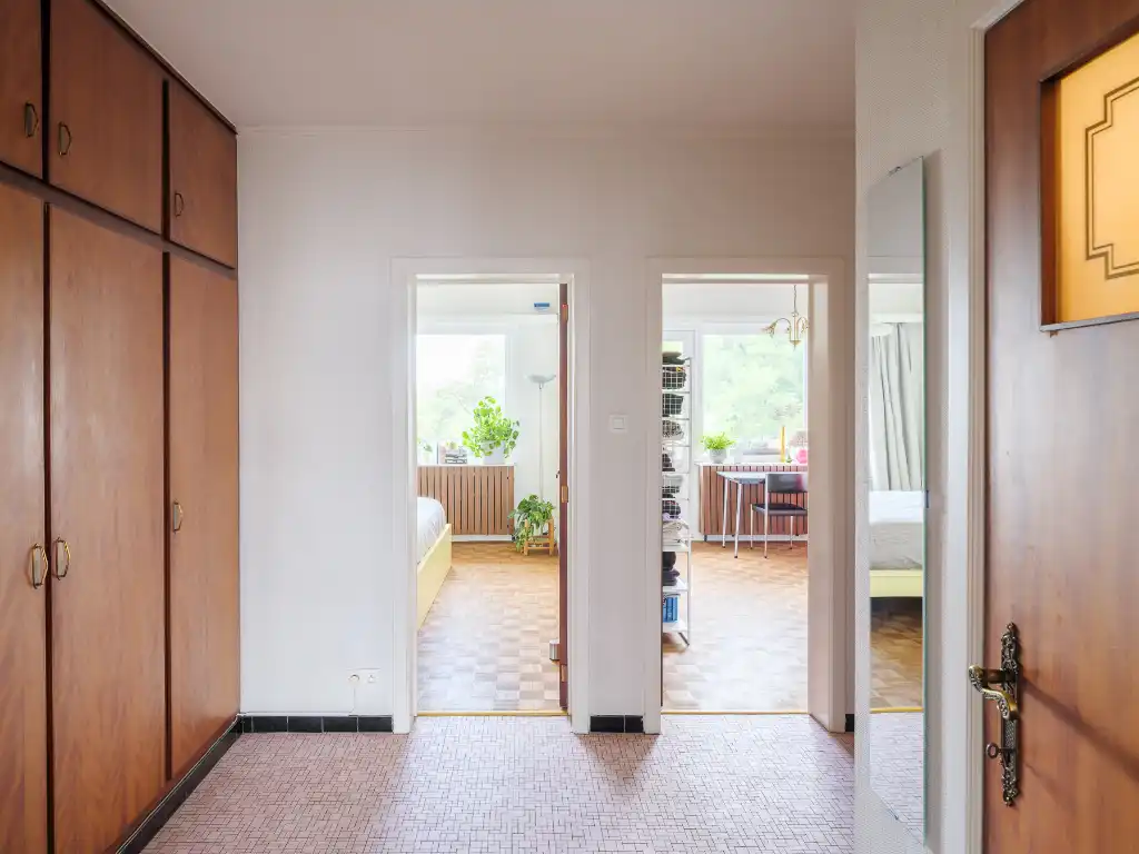 Vintage sixties 2-slaapkamerappartement met terras in Ledeberg, waar sfeer en esthetiek mooi bewaard zijn gebleven. foto 12