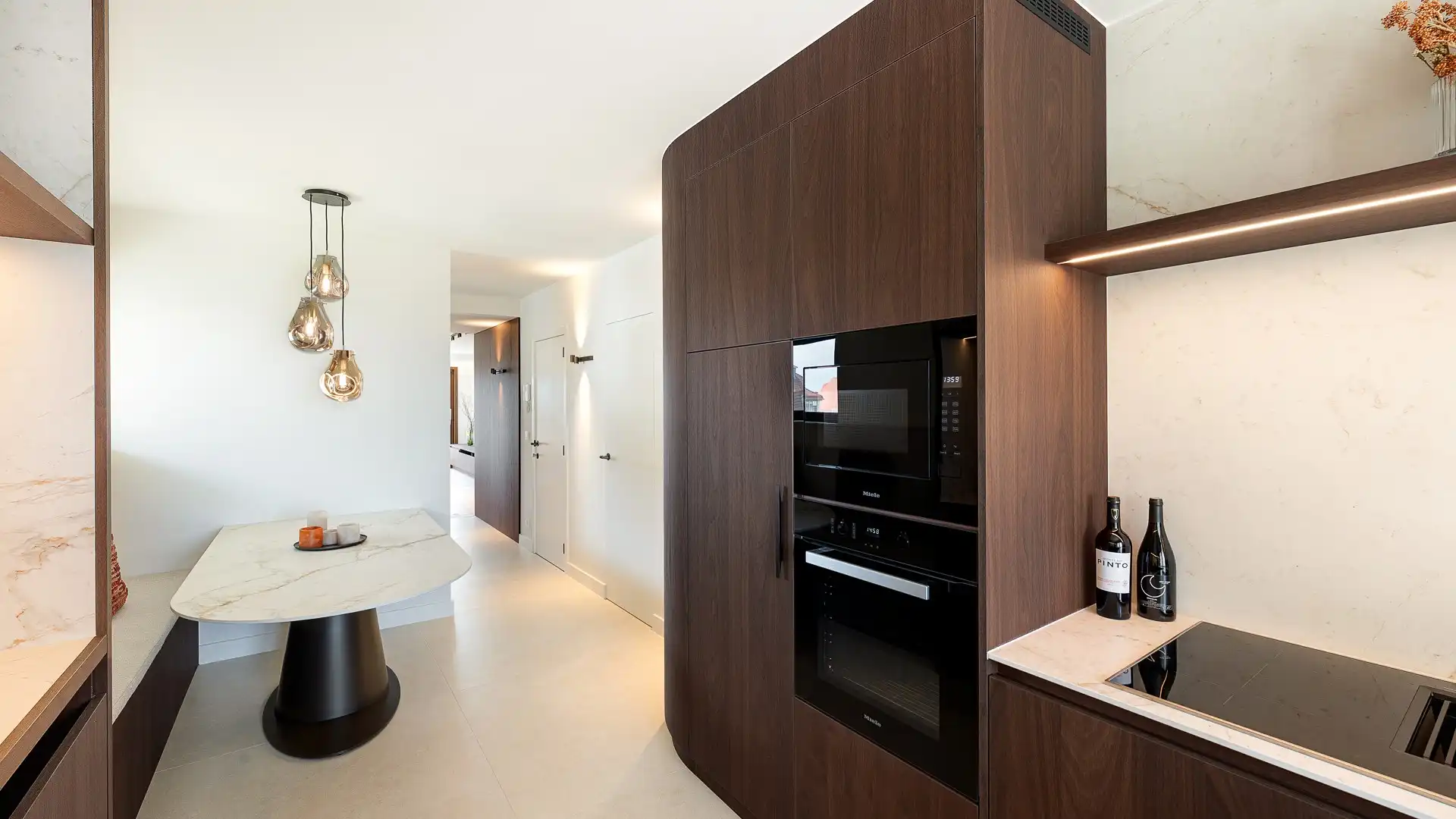Exclusief gerenoveerd duplex-appartement met zonneterras op wandelafstand van het Albertstrand foto 12
