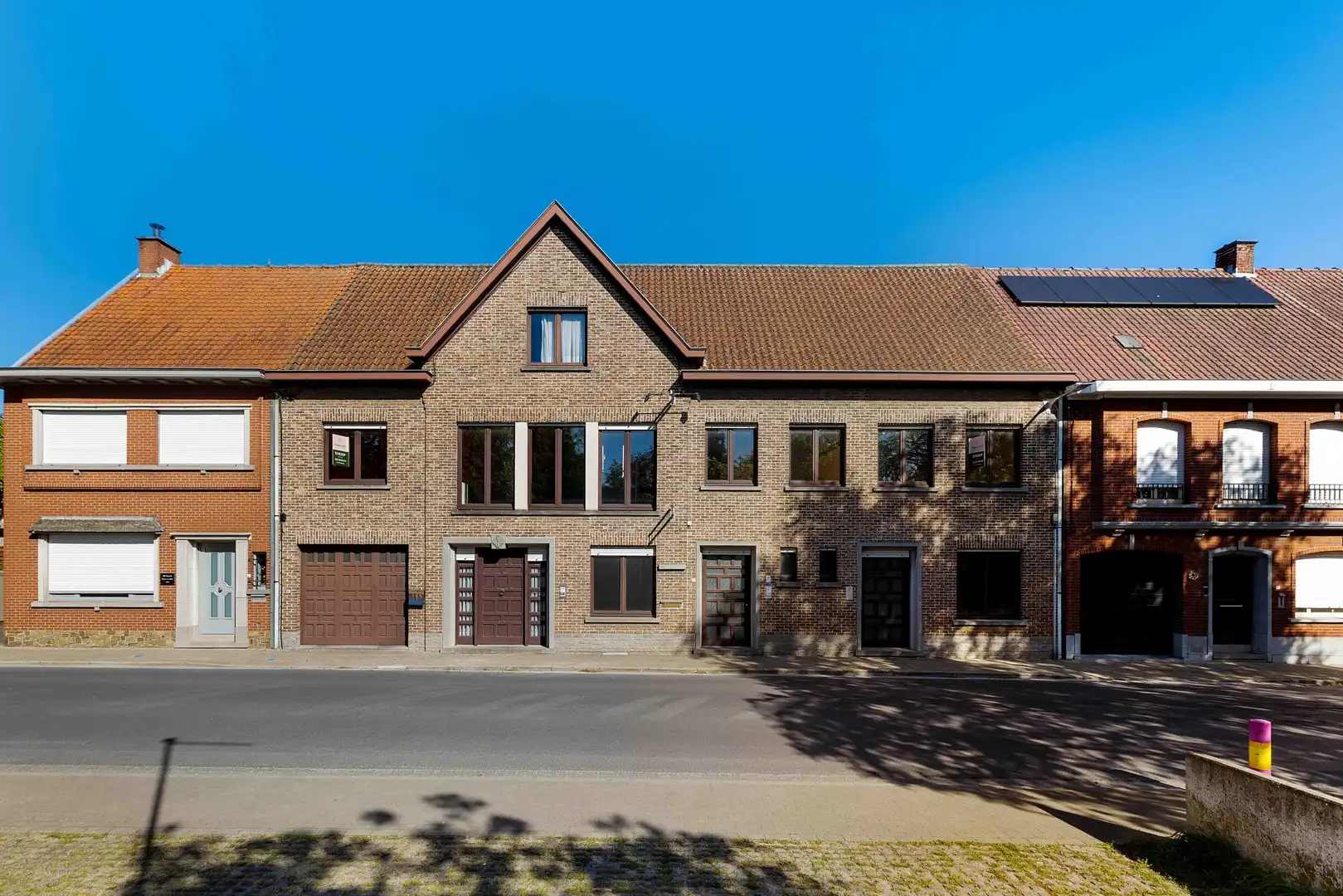 Ruime gezinswoning met 6 slaapkamers foto 32