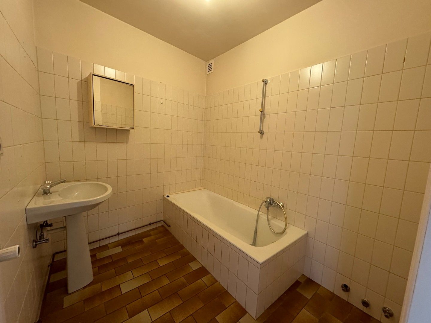 Appartement op zeer gunstige locatie! foto 10