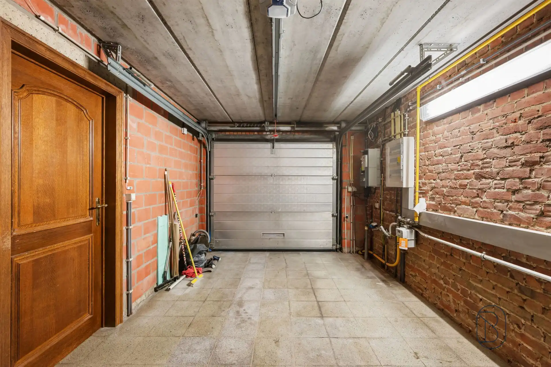 Ruime instapklare woning met 4 slpk, garage en tuin in Heule foto 21