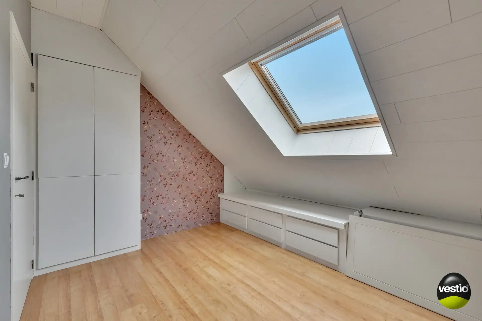 GERENOVEERDE LANGGEVELHOEVE OP 37,90 ARE MET TOPLIGGING IN ZEVENHUIZEN foto 40