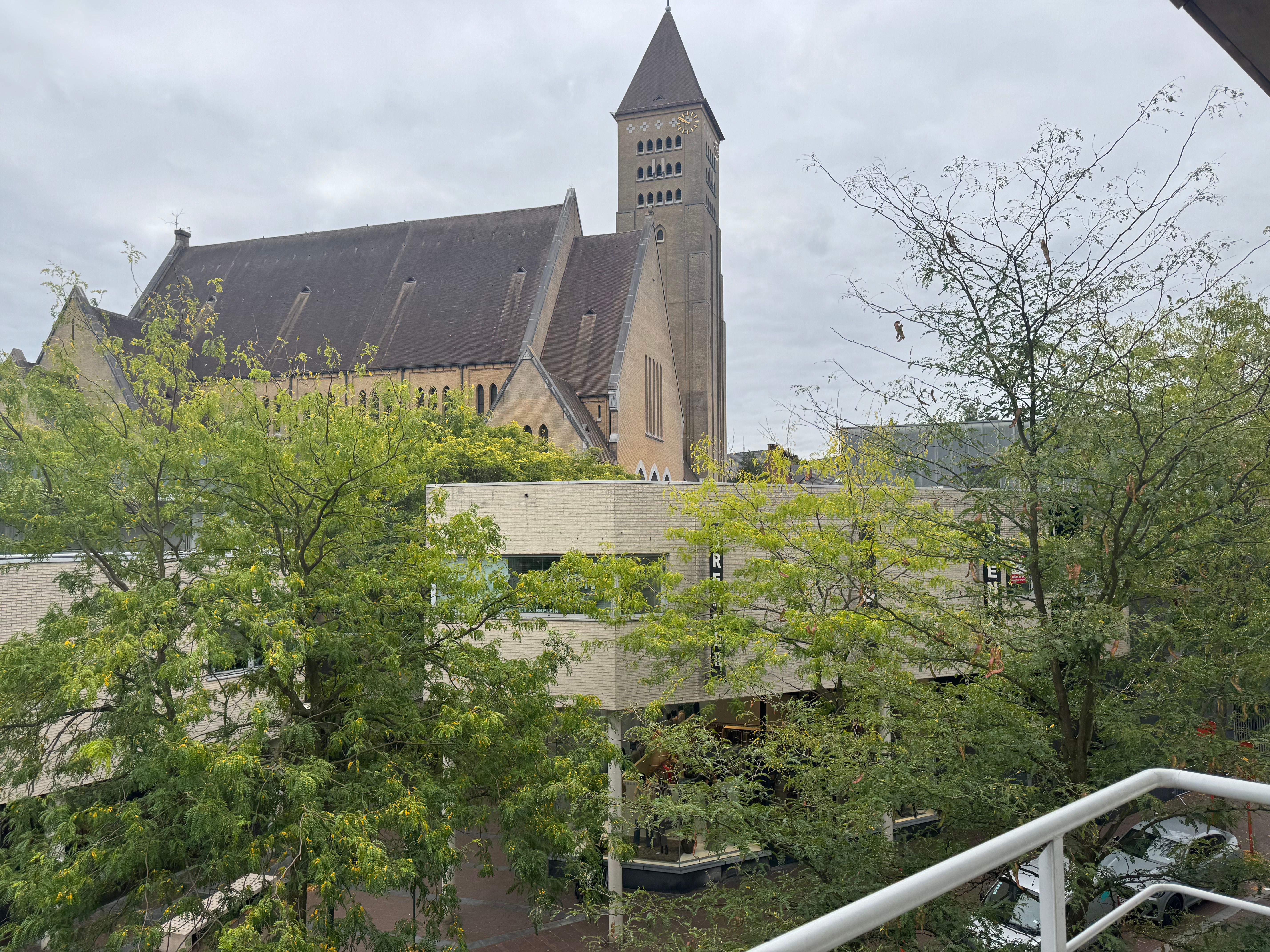 Ruim duplexappartement met tuinkamer en balkon op toplocatie foto 10