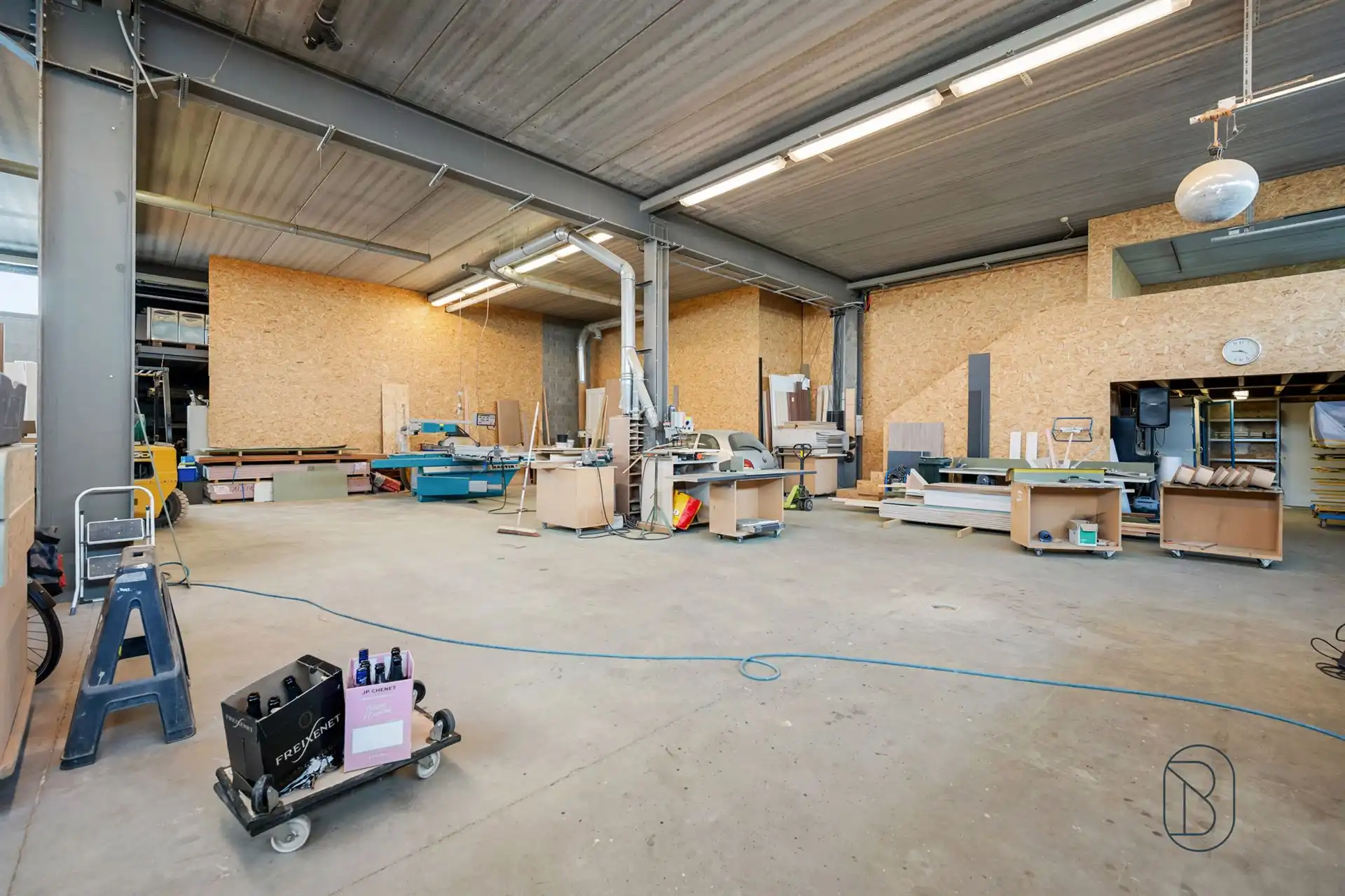 Wonen en werken (kantoren en loods): ideale investering!  foto 15