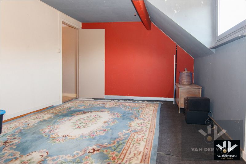 RUIME, VERZORGDE RIJWONING MET TOFFE STADSTUIN foto 23