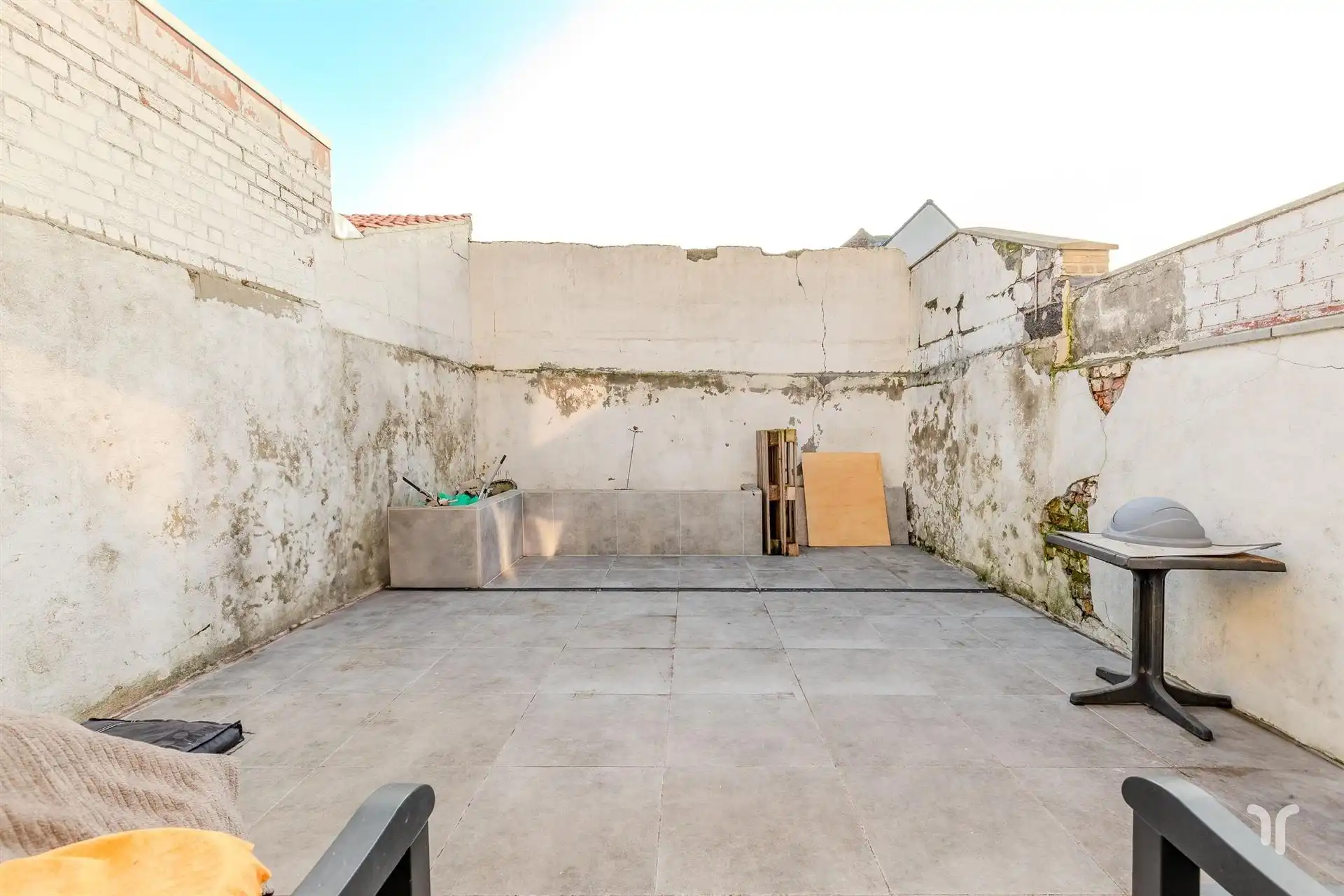 Op te frissen rijwoning te koop in Oostende. foto 11