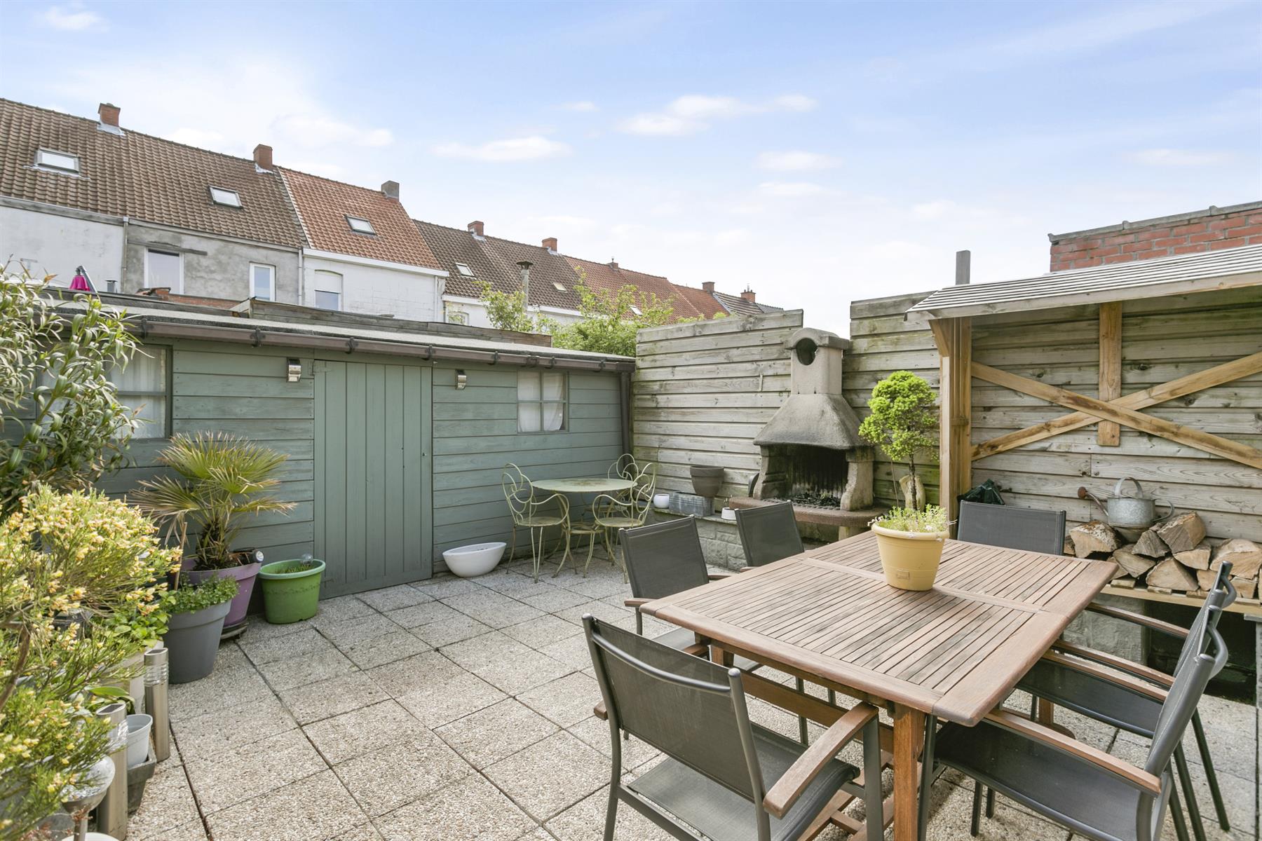 Instapklare rijwoning met garage en aangenaam terras! foto 13