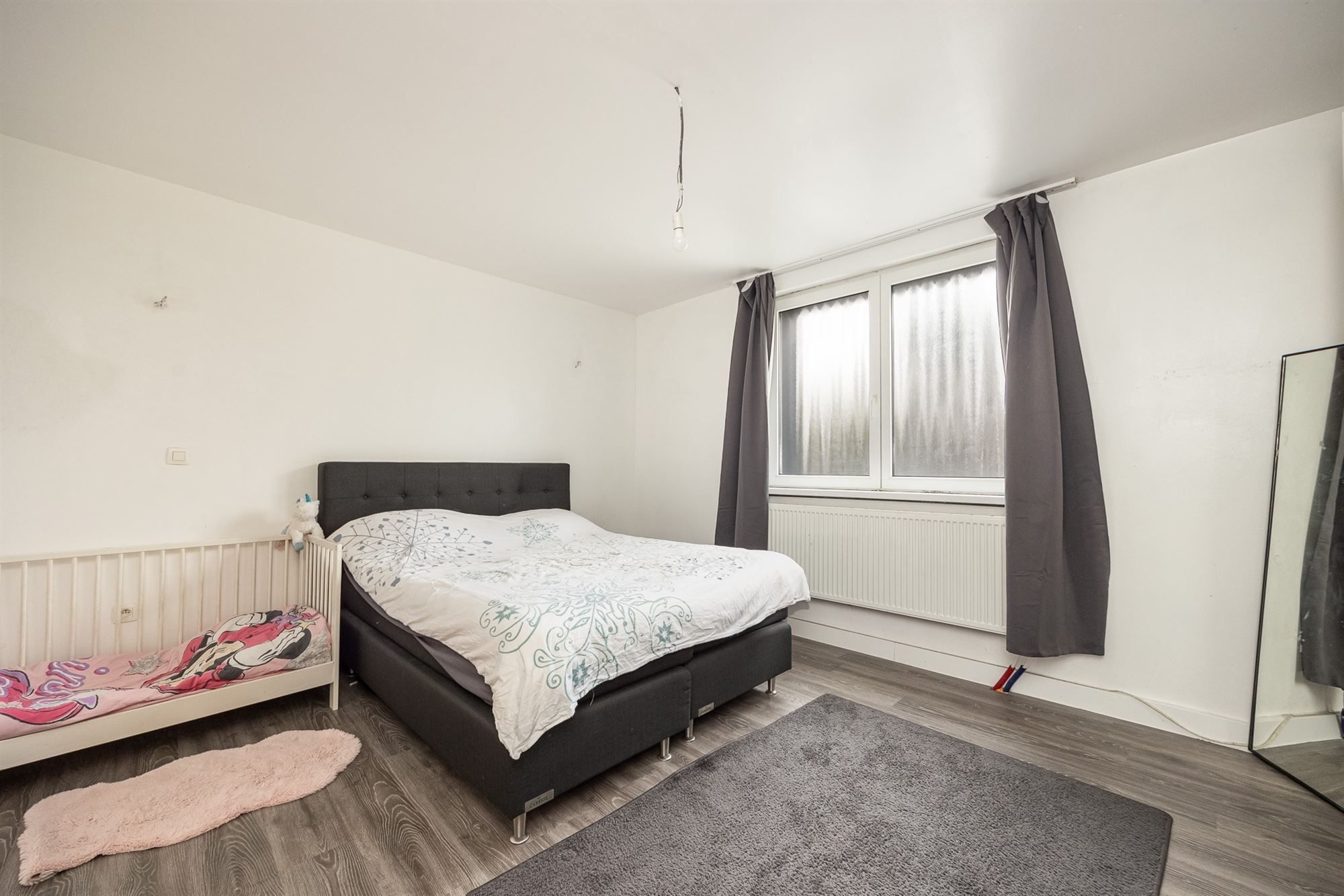 Op te frissen woning met 4 slpk en Z-tuin foto 14