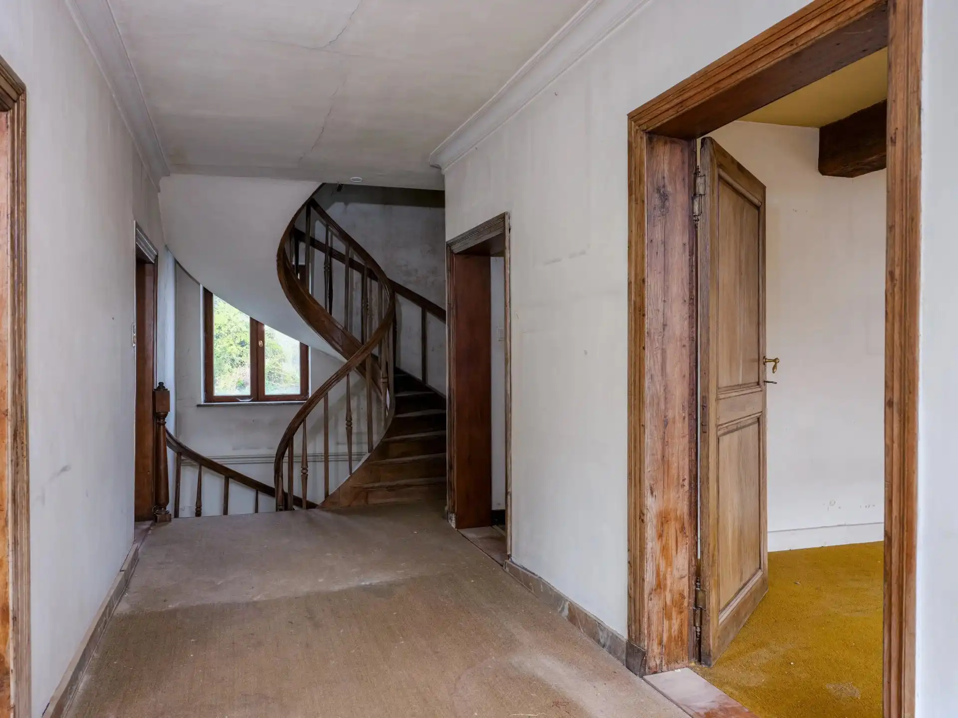 Statige stadswoning met authentieke charme en stadstuin foto 10