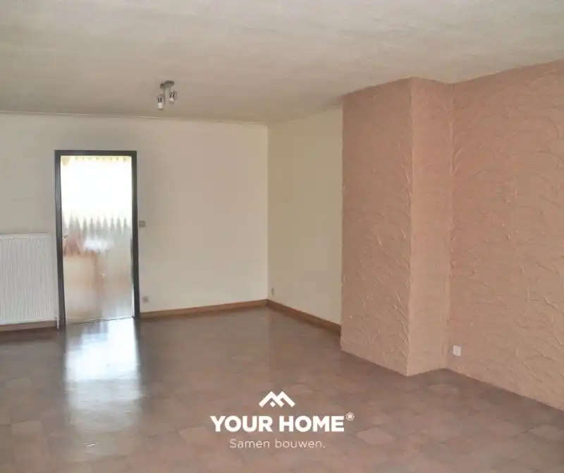 Te koop: Handelsruimte met 2 appartementen in Beveren-Leie (Waregem). foto 15