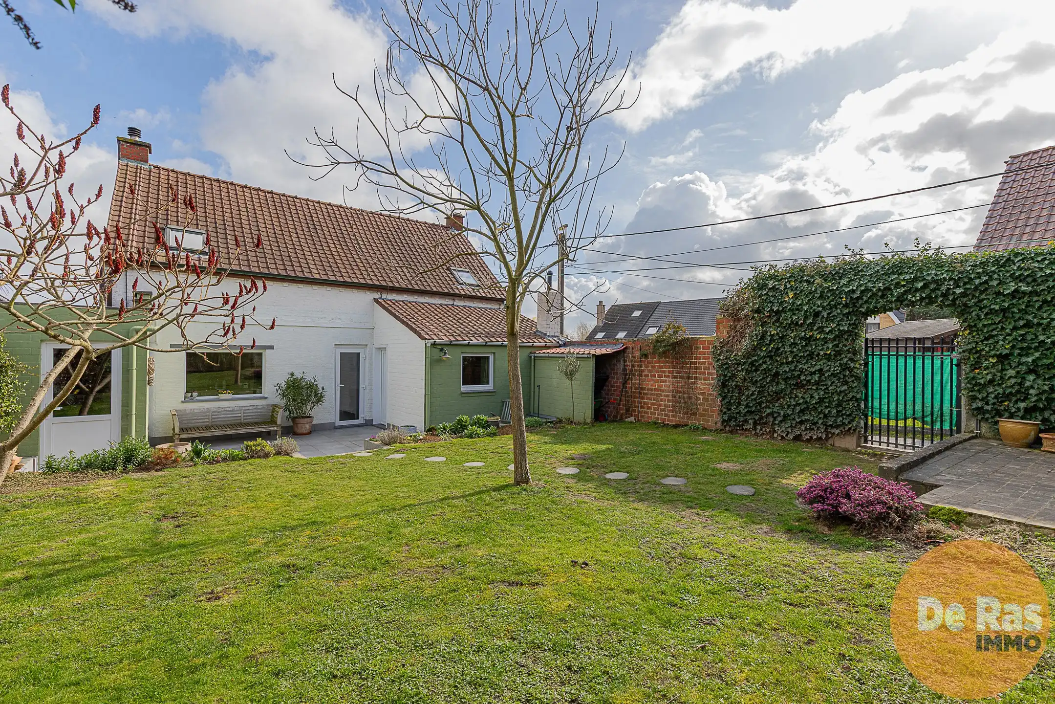 HAALTERT -Charmante woning in Hoevestijl/3slp/garage en tuin foto 5